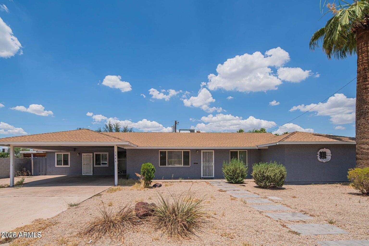 E Mitchell Dr, Phoenix, AZ 85016