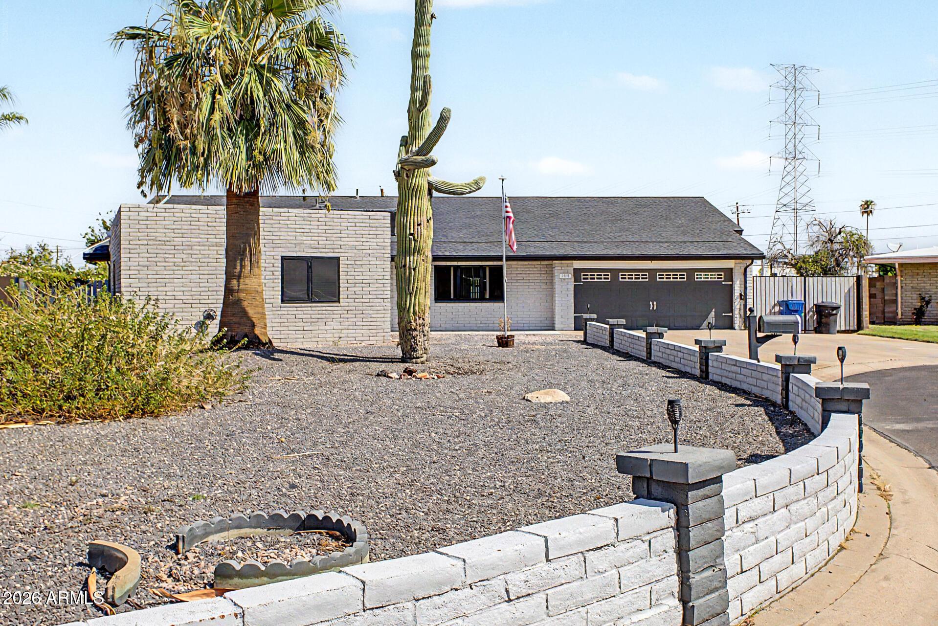 E Arbor Cir, Mesa, AZ 85206