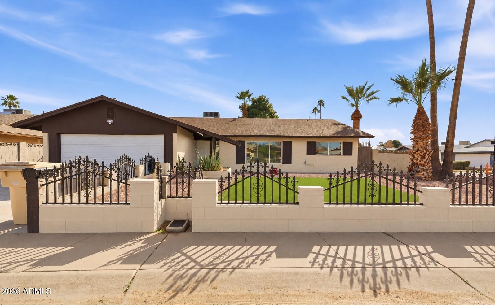 W Hayward Ave, Glendale, AZ 85301