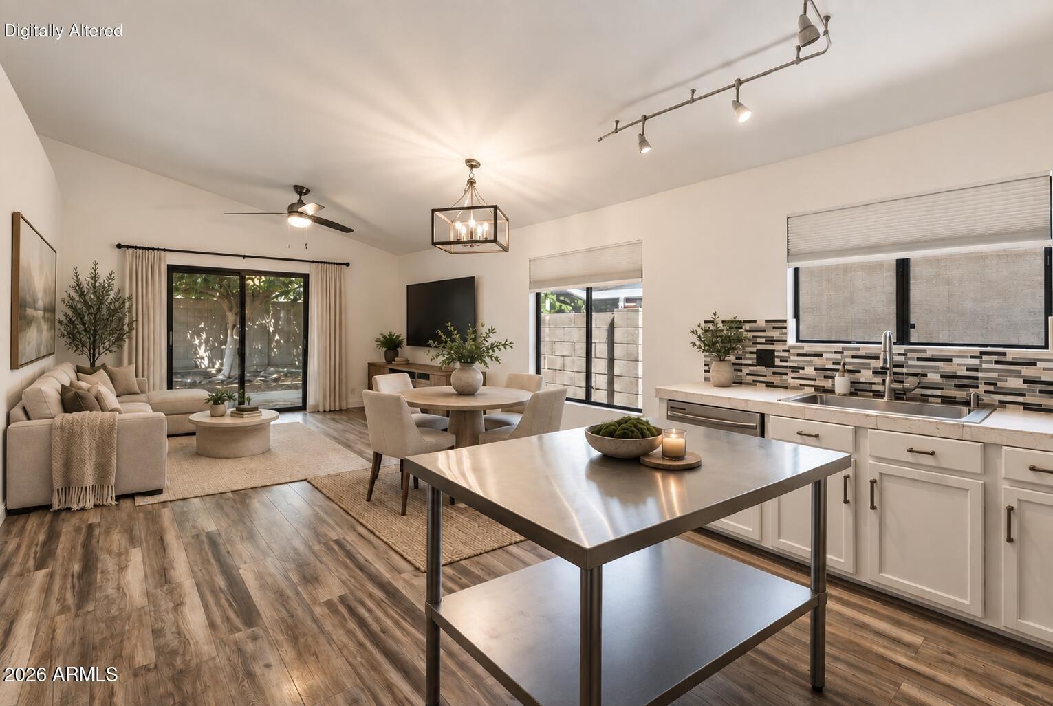E Donald Dr, Phoenix, AZ 85024