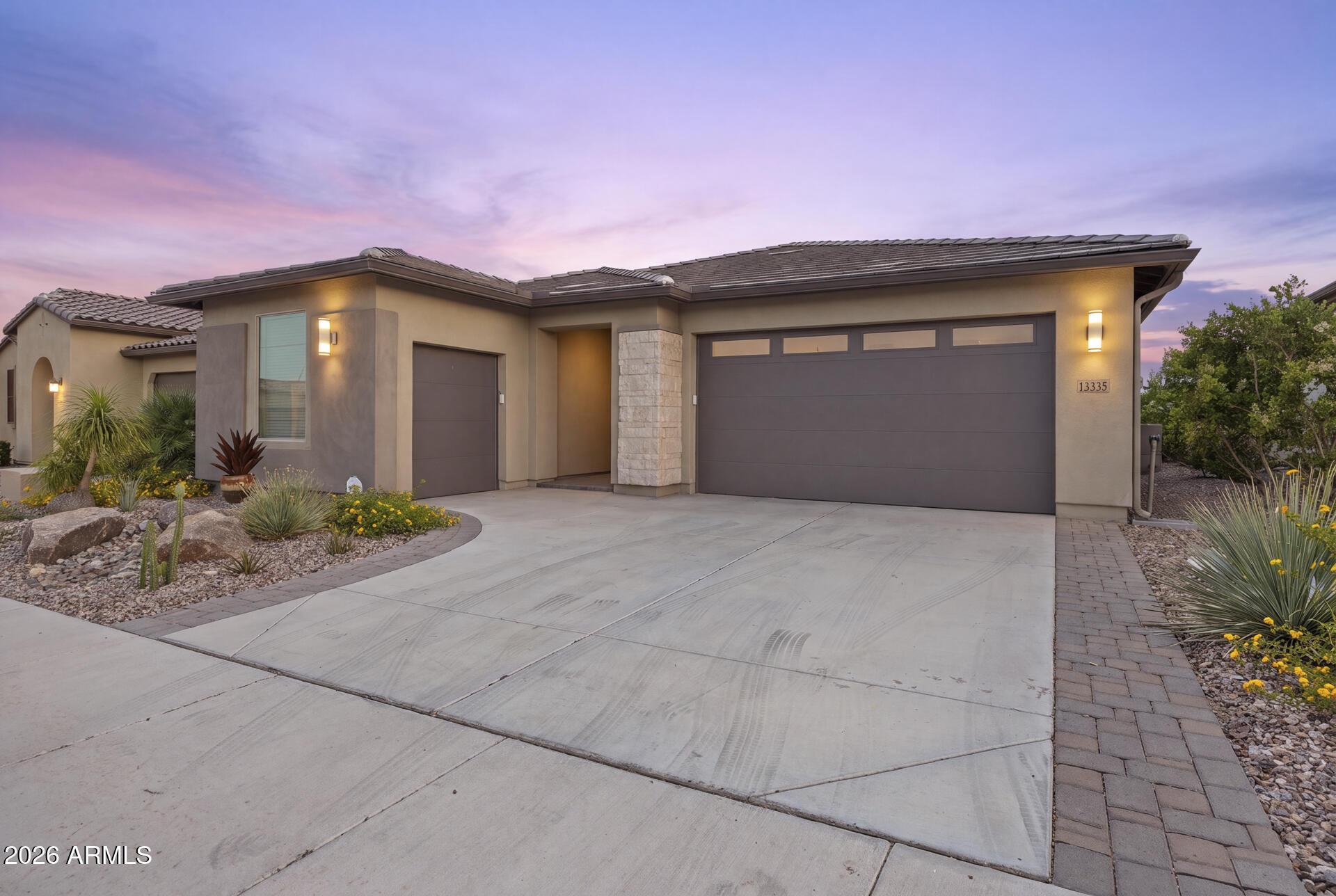 W Milton Dr, Peoria, AZ 85383