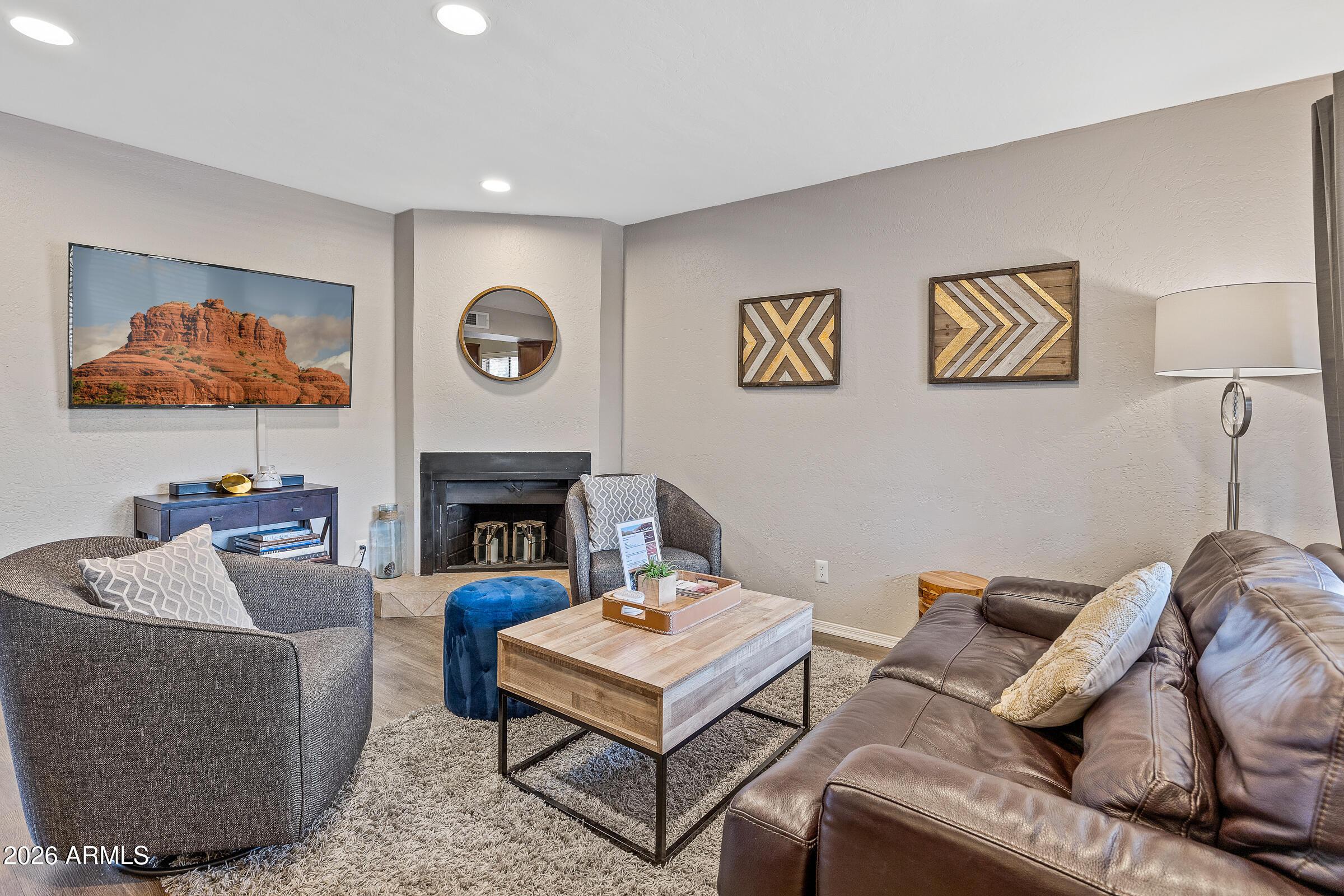 E Cortez Dr, Sedona, AZ 86351
