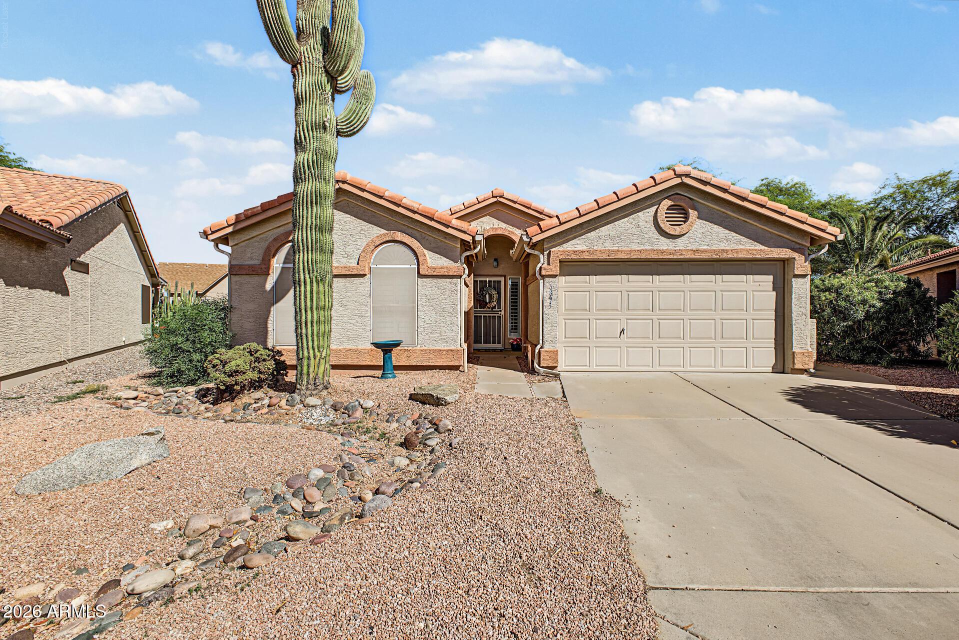 S Lake Forest Ct, Chandler, AZ 85249