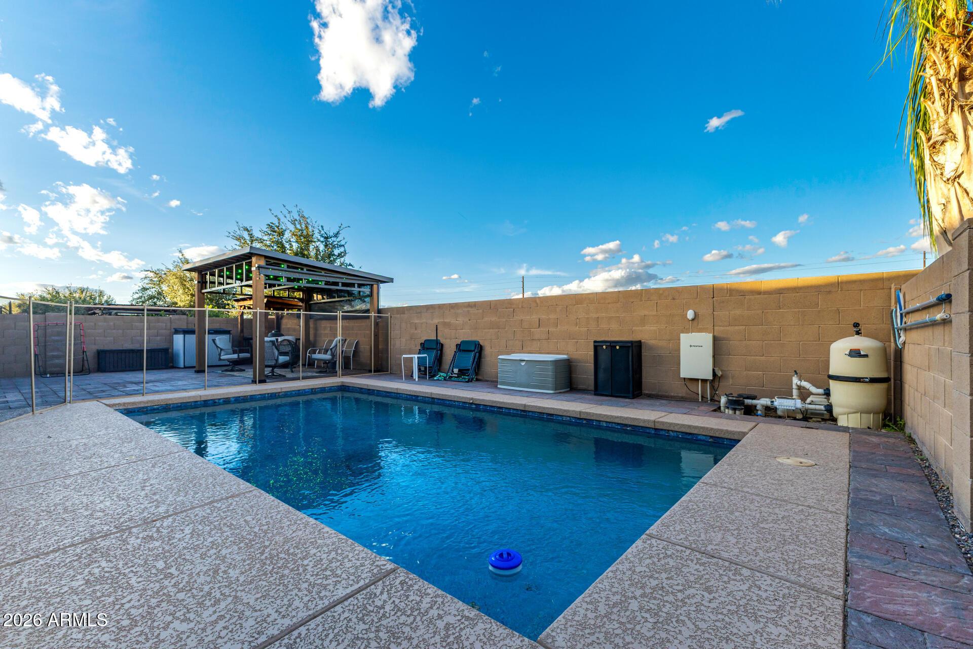 W Desert Hollow Dr, San Tan Valley, AZ 85143