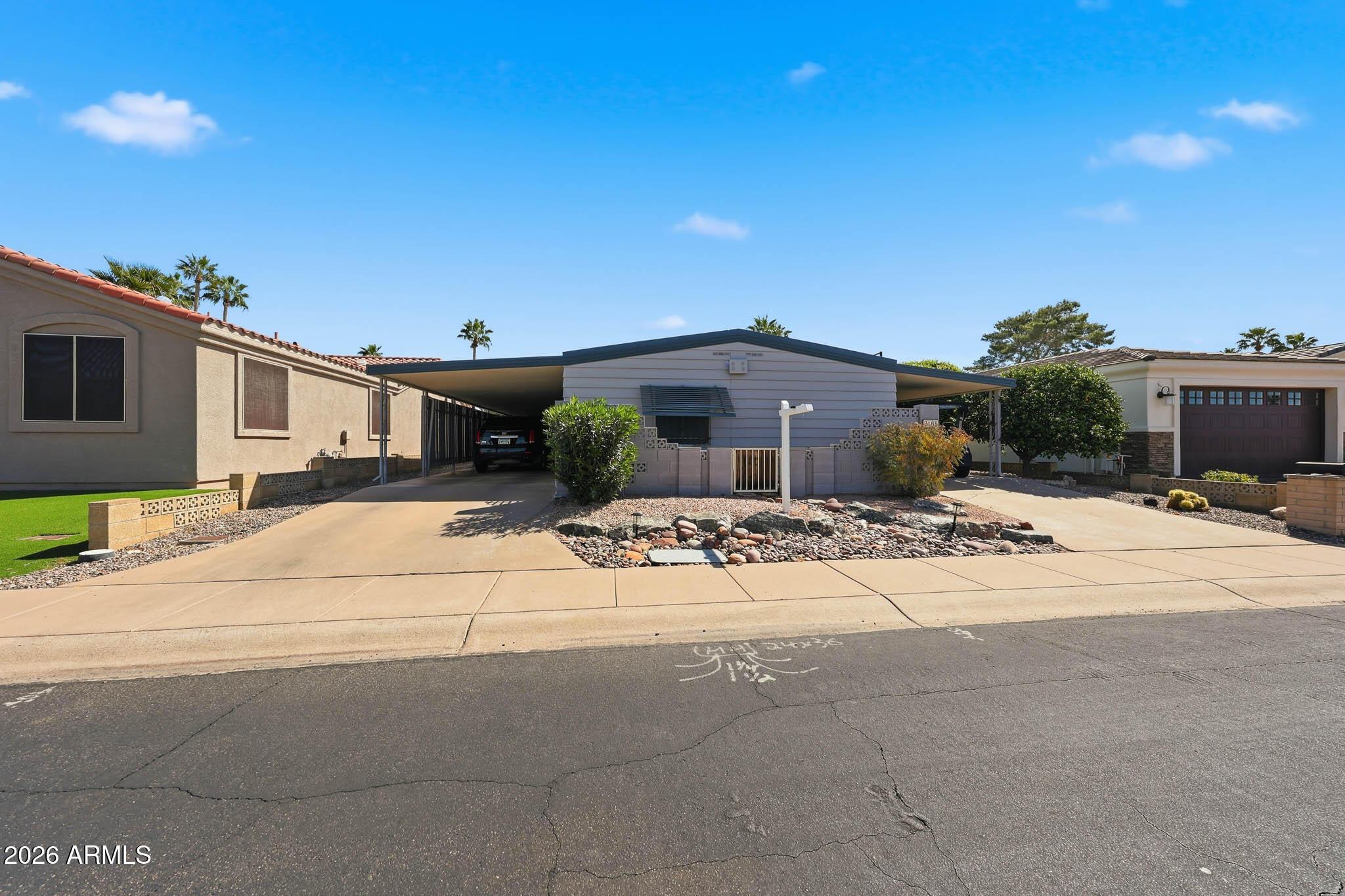 N Snead Dr, Mesa, AZ 85215