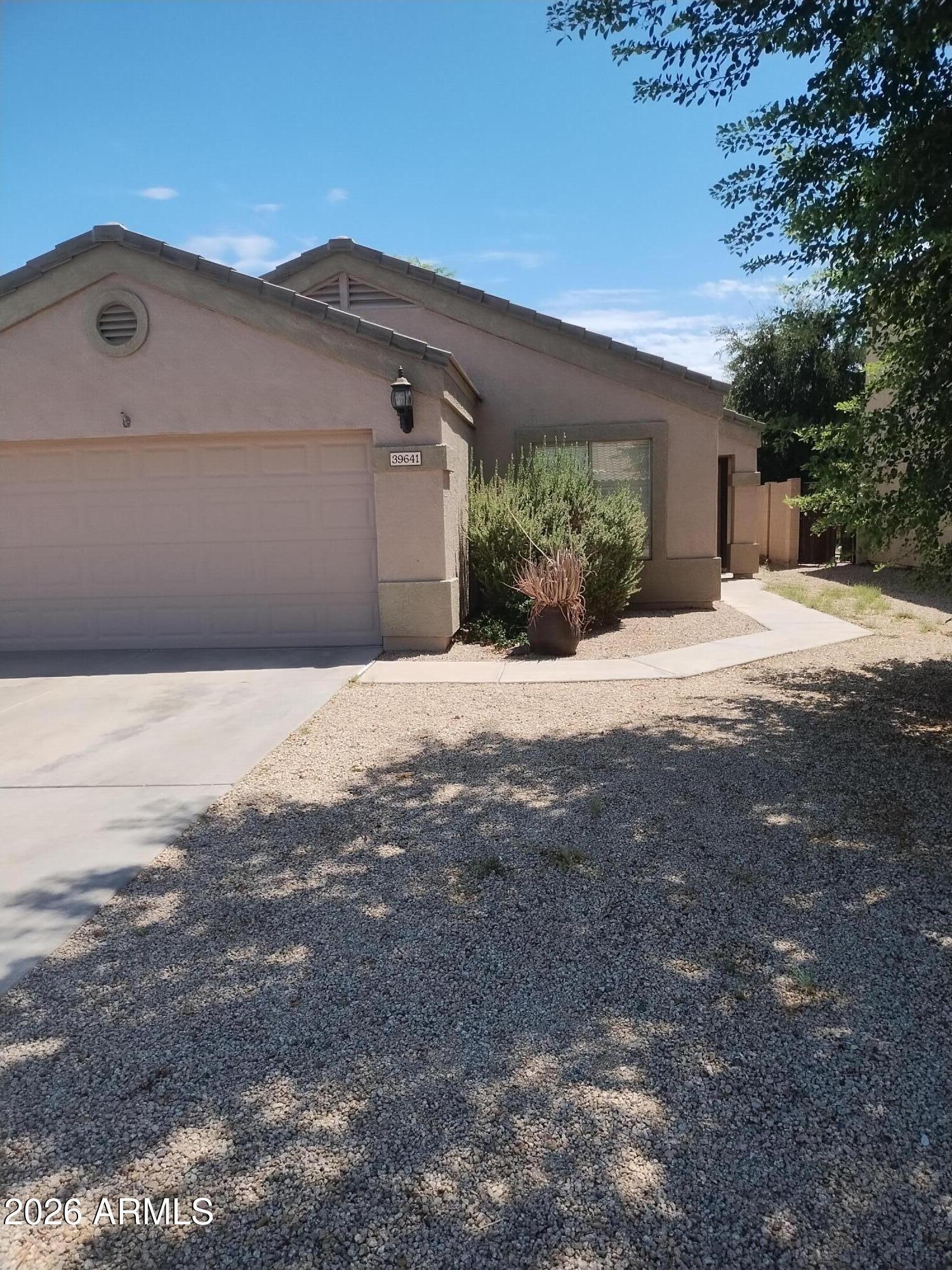 N Parisi Ln, San Tan Valley, AZ 85140
