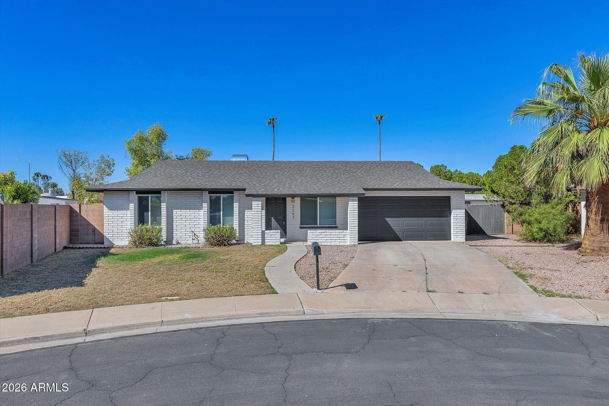 S Emerson, Mesa, AZ 85210