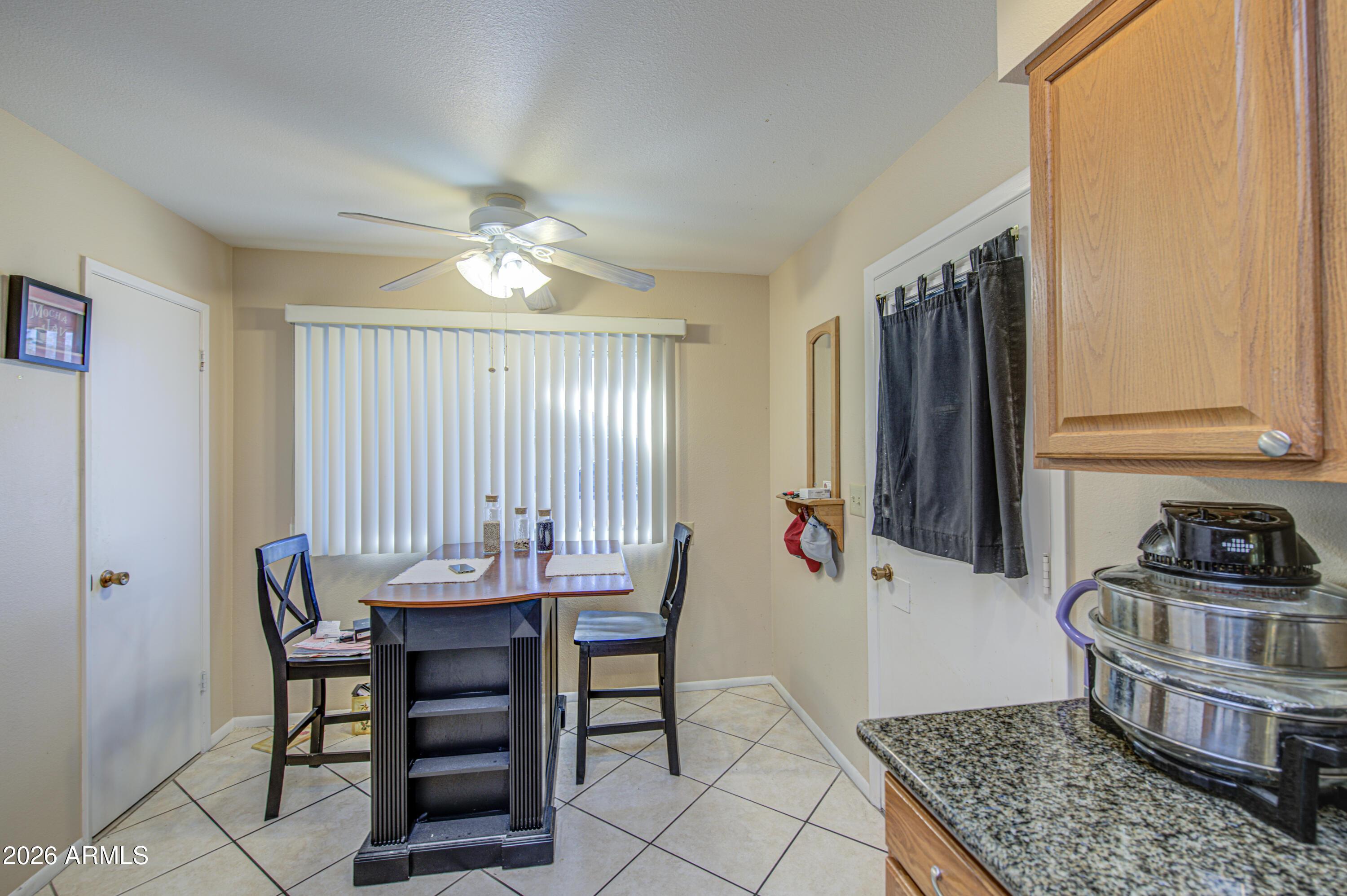 W Kingswood Cir, Sun City, AZ 85351
