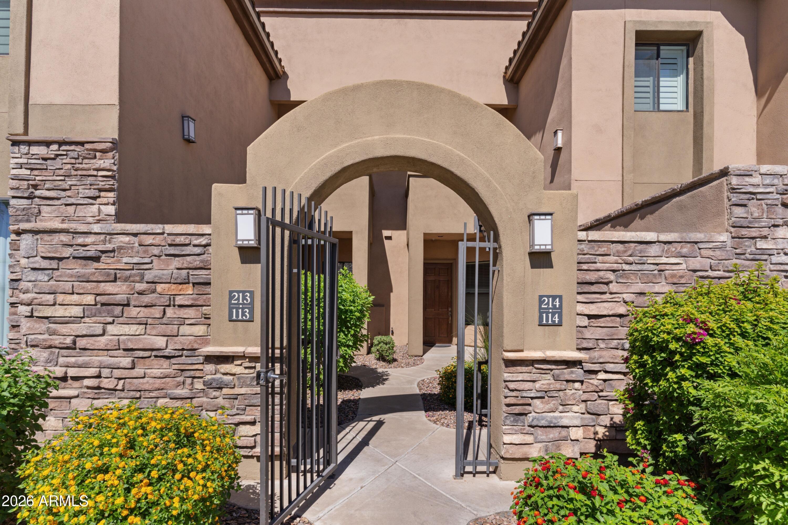 N Scottsdale Rd, Paradise Valley, AZ 85253