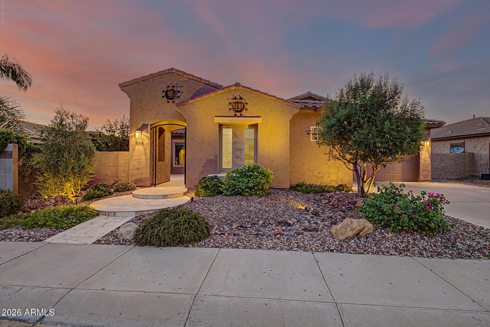 S Mesquite Grove Way, Chandler, AZ 85249
