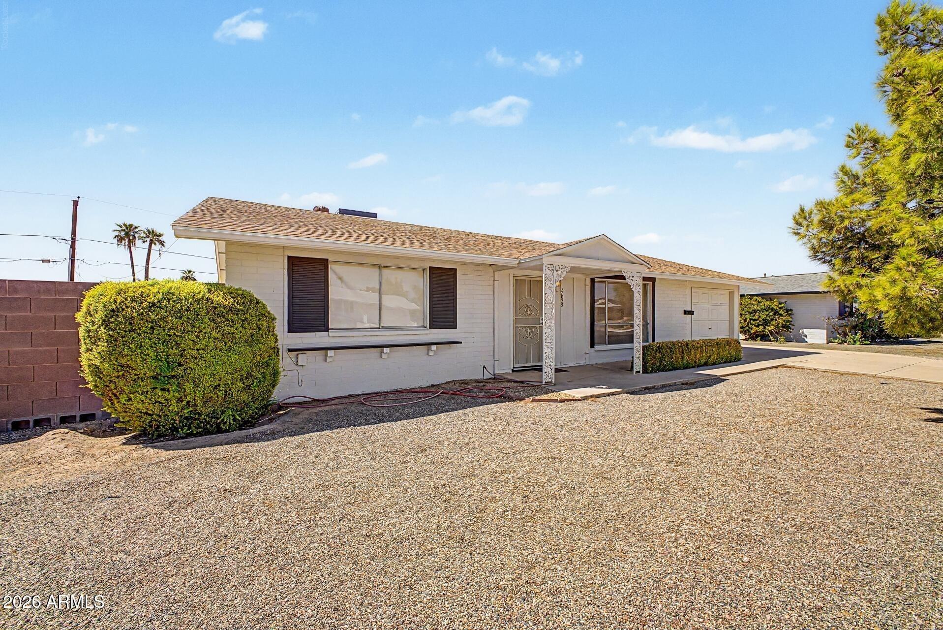 W Florida Ave, Sun City, AZ 85351