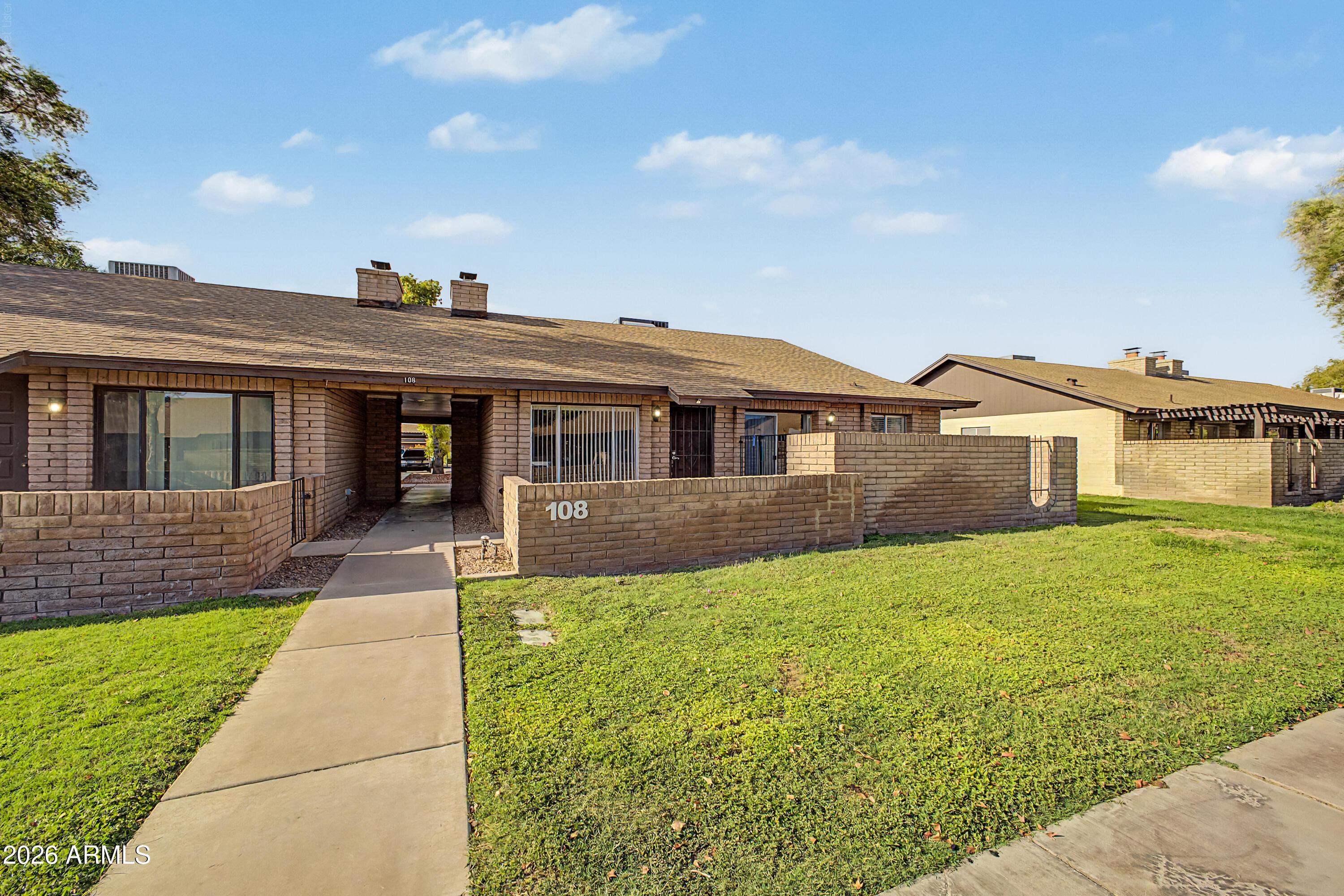 W Loma Vista Dr, Tempe, AZ 85282