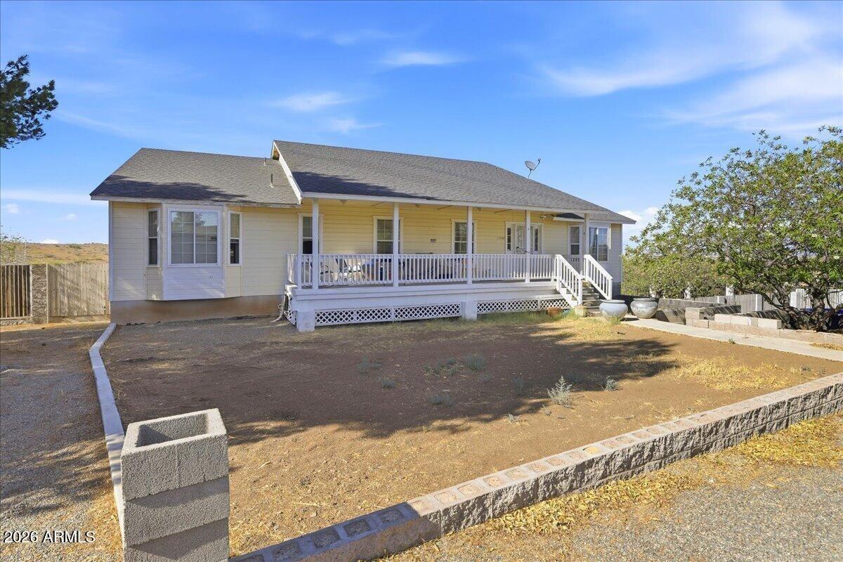 E Bluejay Dr, Mayer, AZ 86333