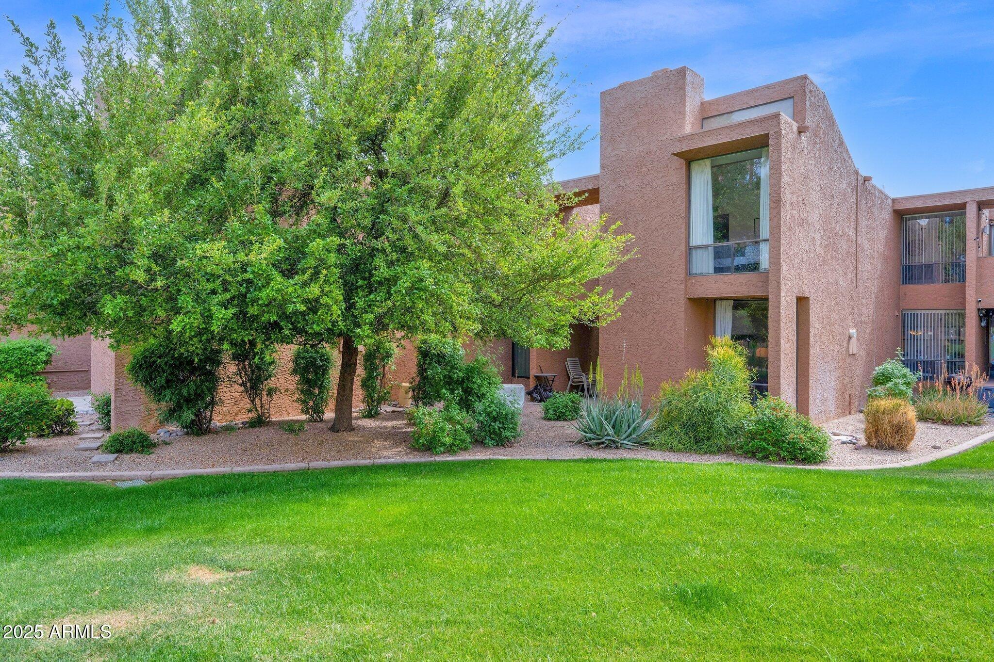 N Scottsdale Rd, Paradise Valley, AZ 85253