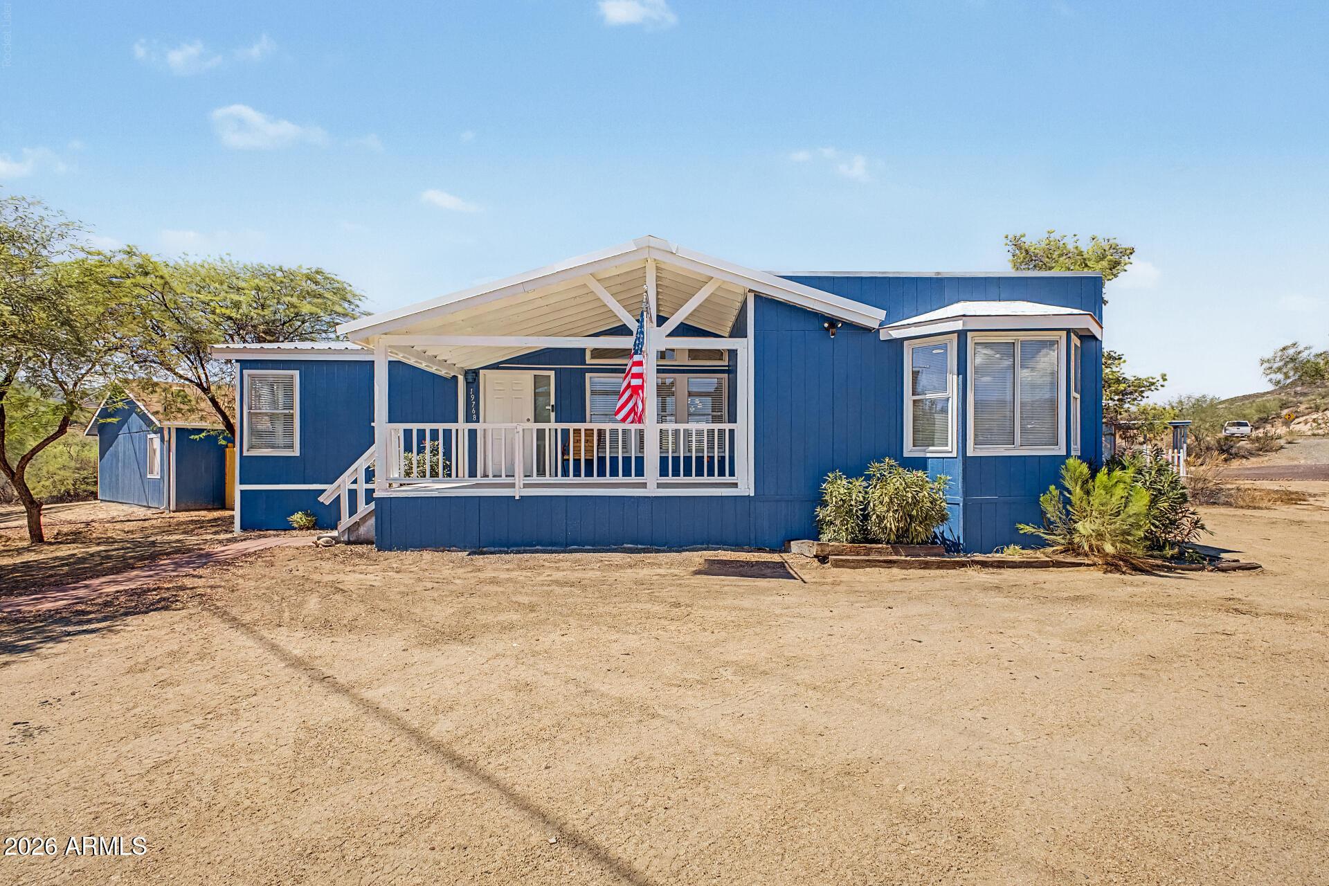 E Squaw Valley Dr, Black Canyon City, AZ 85324