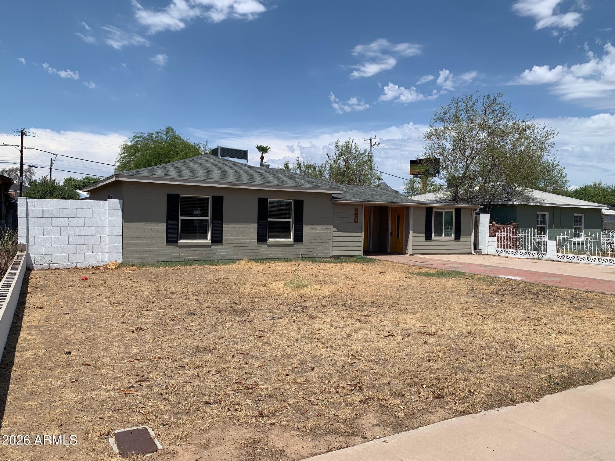 E Mariposa St, Phoenix, AZ 85014