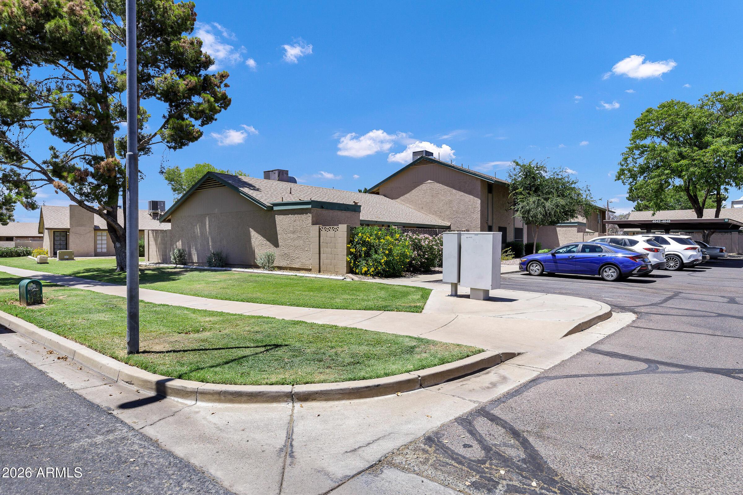 W Continental Dr, Glendale, AZ 85308