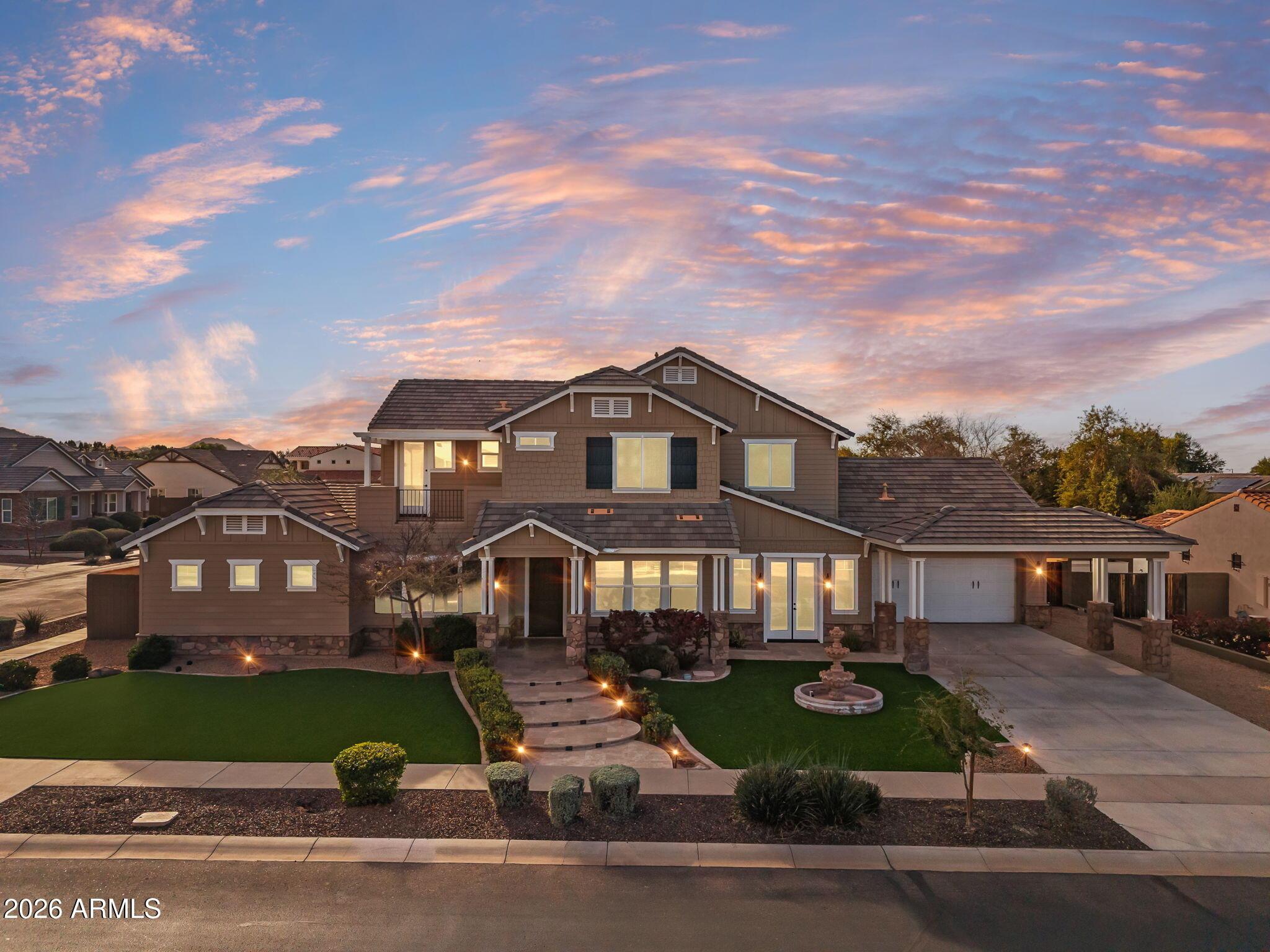 E Constance Way, Phoenix, AZ 85042