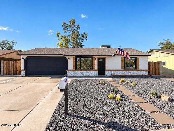 E Campo Bello Dr, Phoenix, AZ 85032