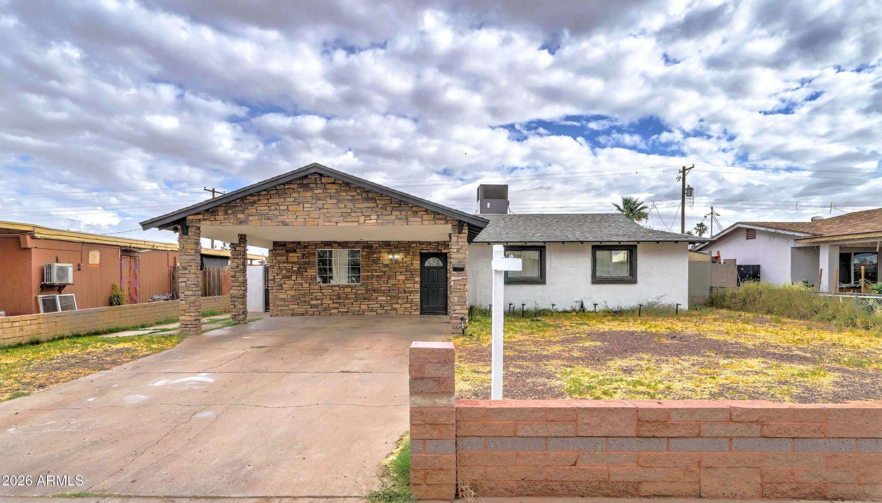 W Roanoke Ave, Phoenix, AZ 85035