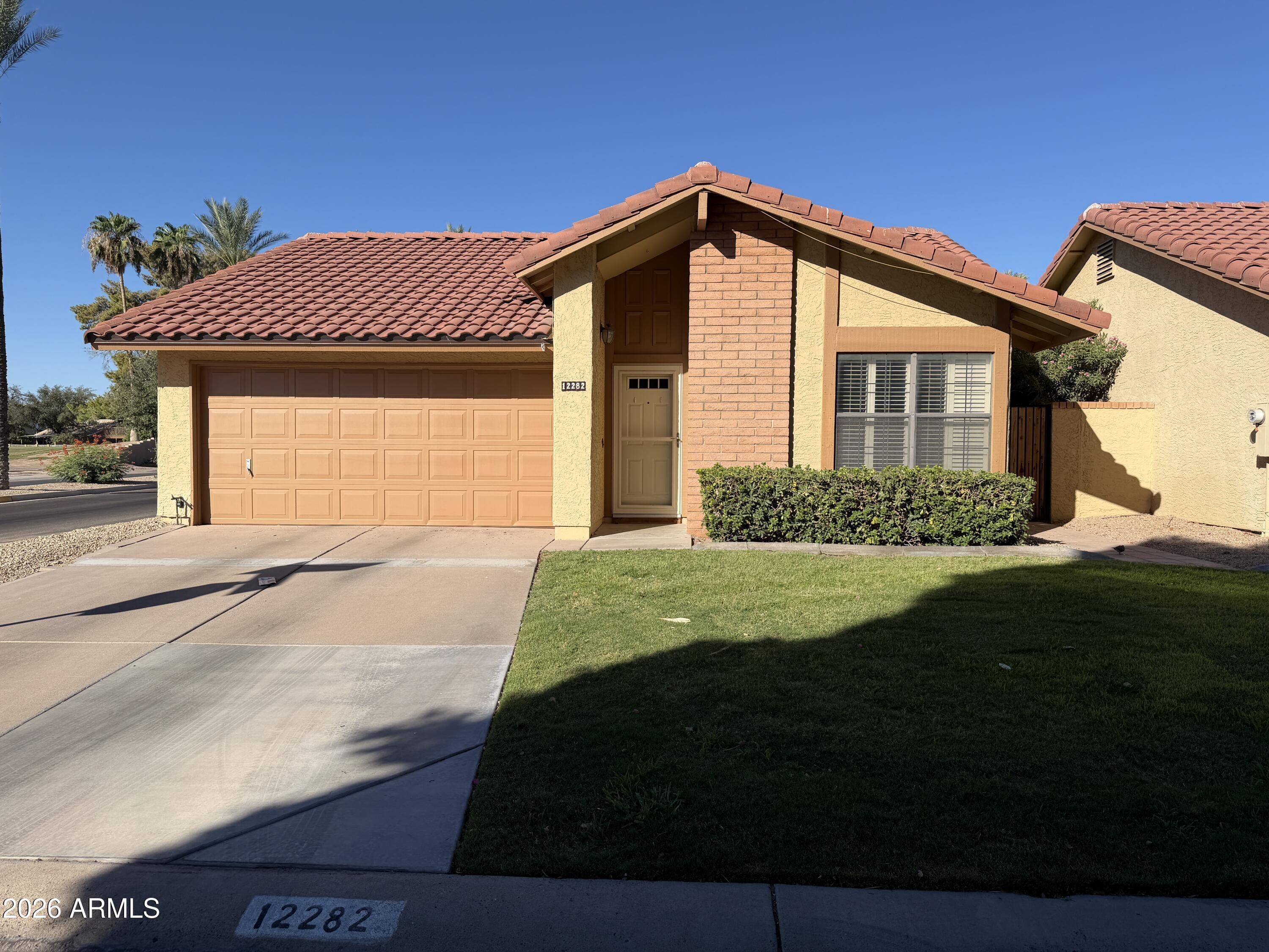 S Shoshoni Dr, Phoenix, AZ 85044