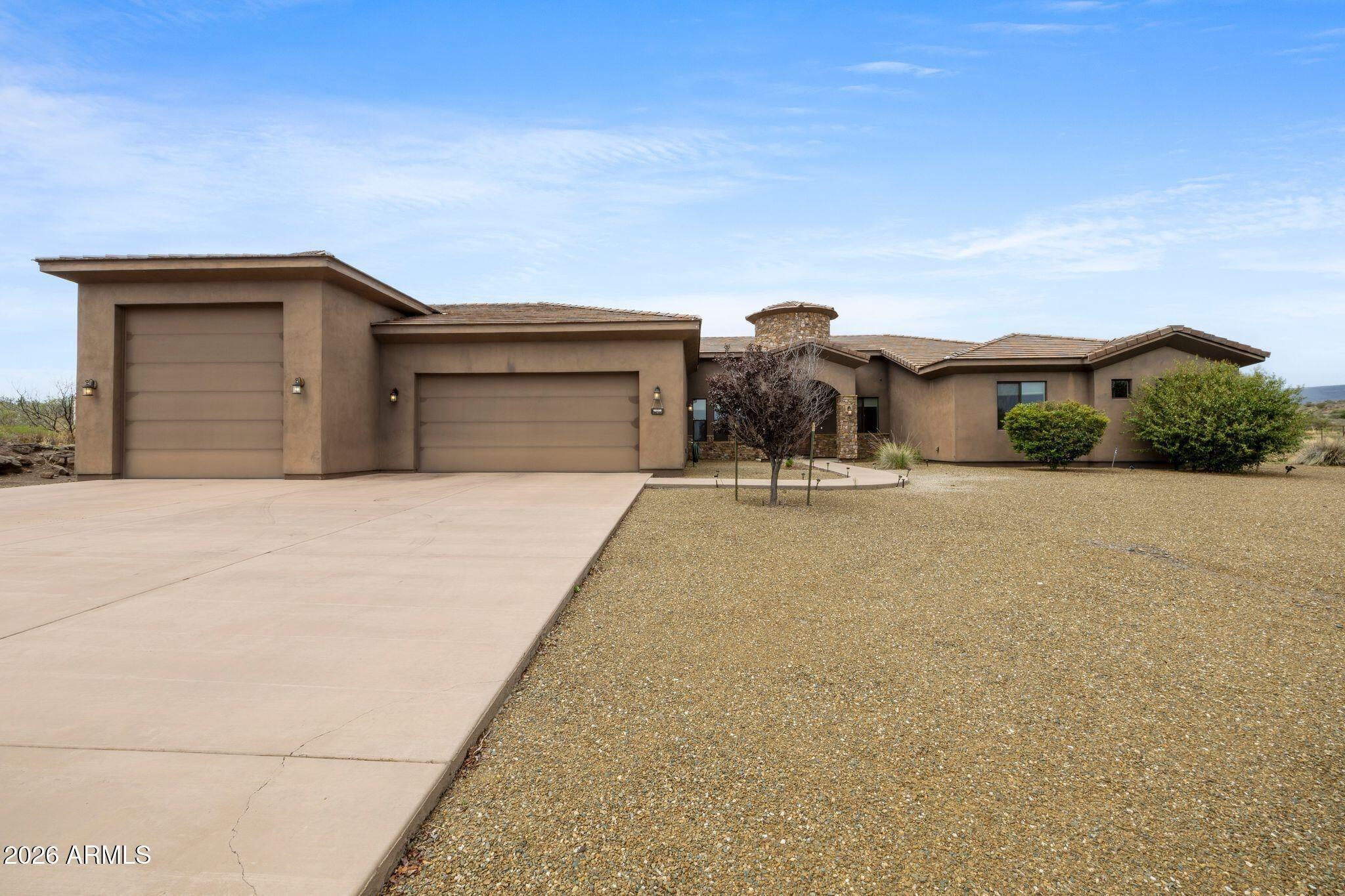 E Countryside Rd, Mayer, AZ 86333