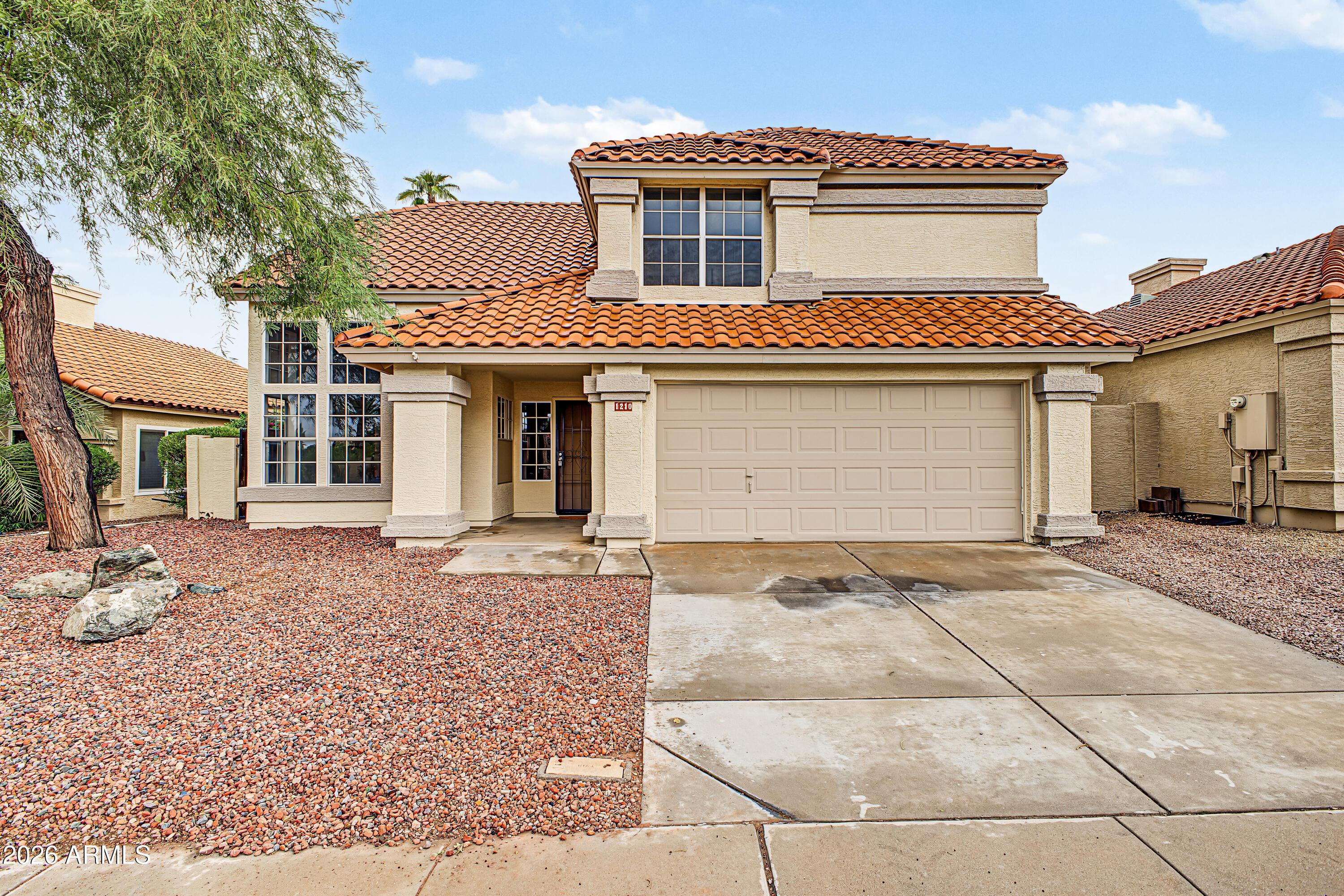 E Amberwood Dr, Phoenix, AZ 85048