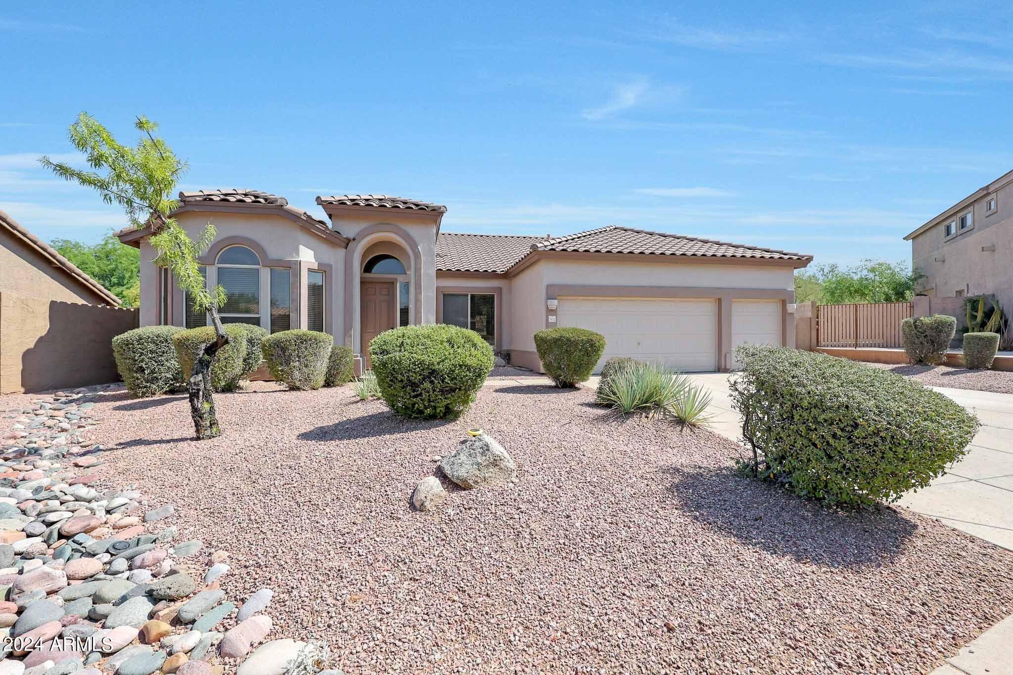 E Snowdon Cir, Mesa, AZ 85207