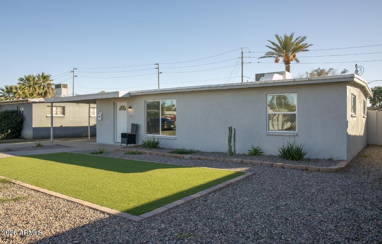 W Cambridge Ave, Phoenix, AZ 85009