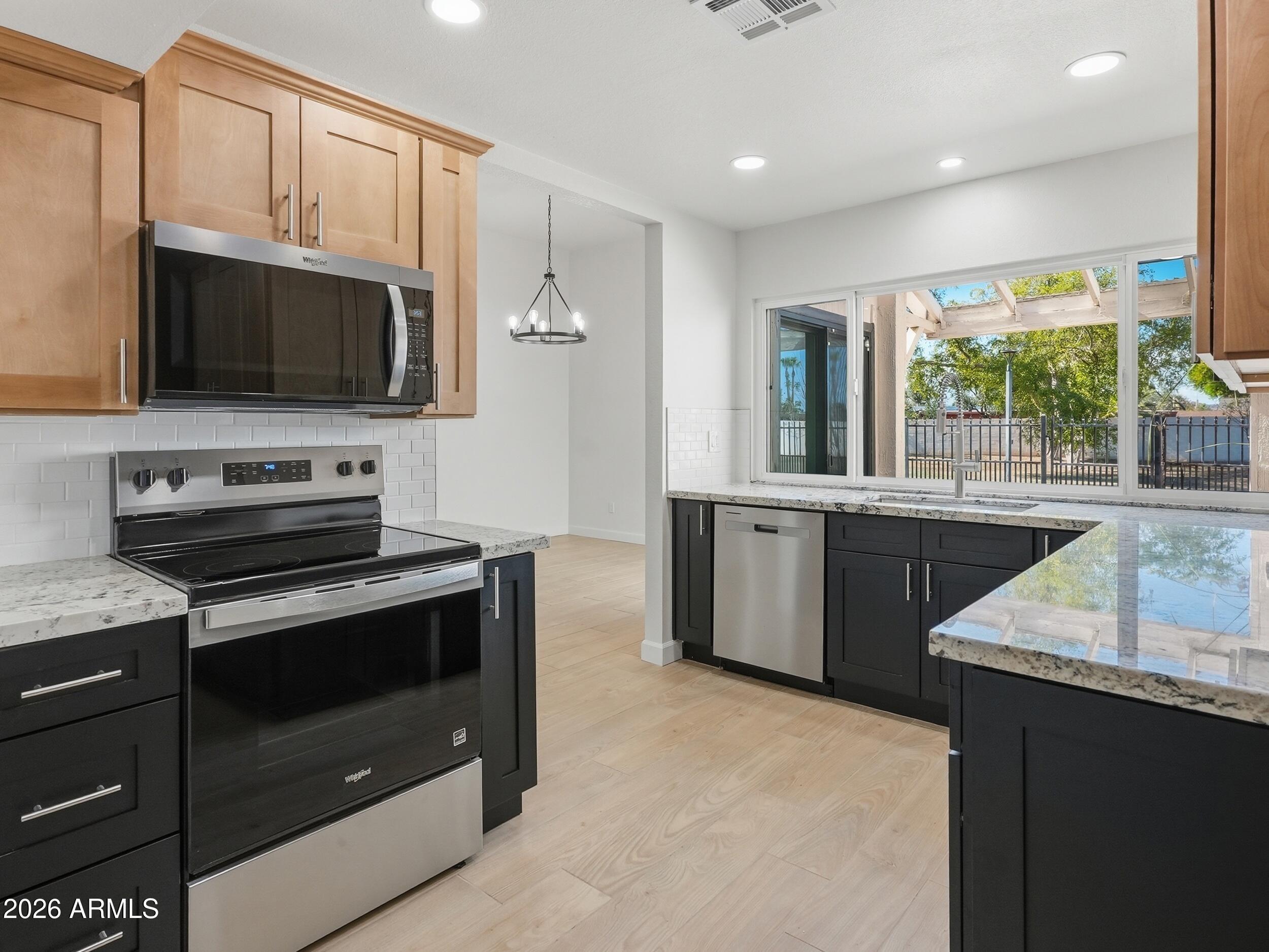 E Huntington Dr, Tempe, AZ 85282
