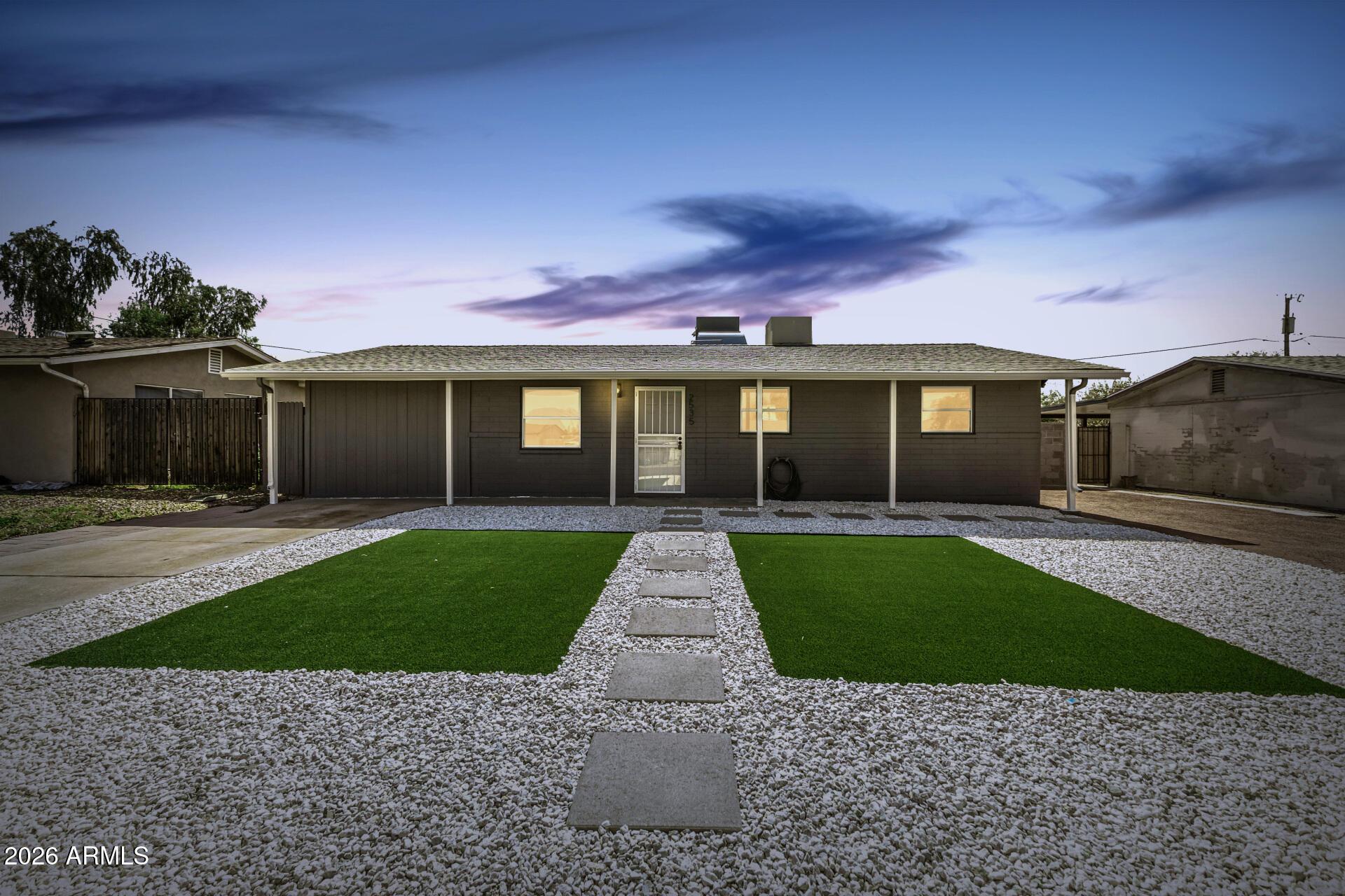 E Hartford Ave, Phoenix, AZ 85032
