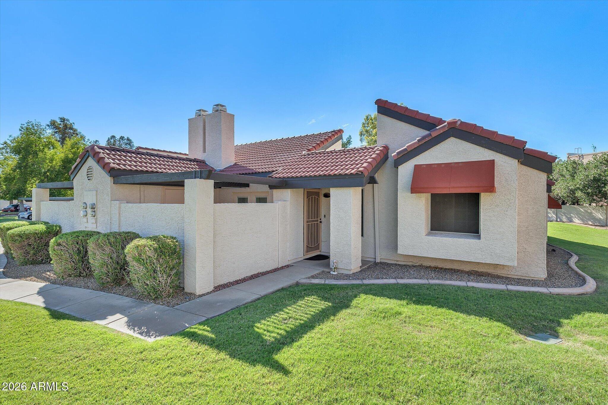 S Lola Ln, Tempe, AZ 85281