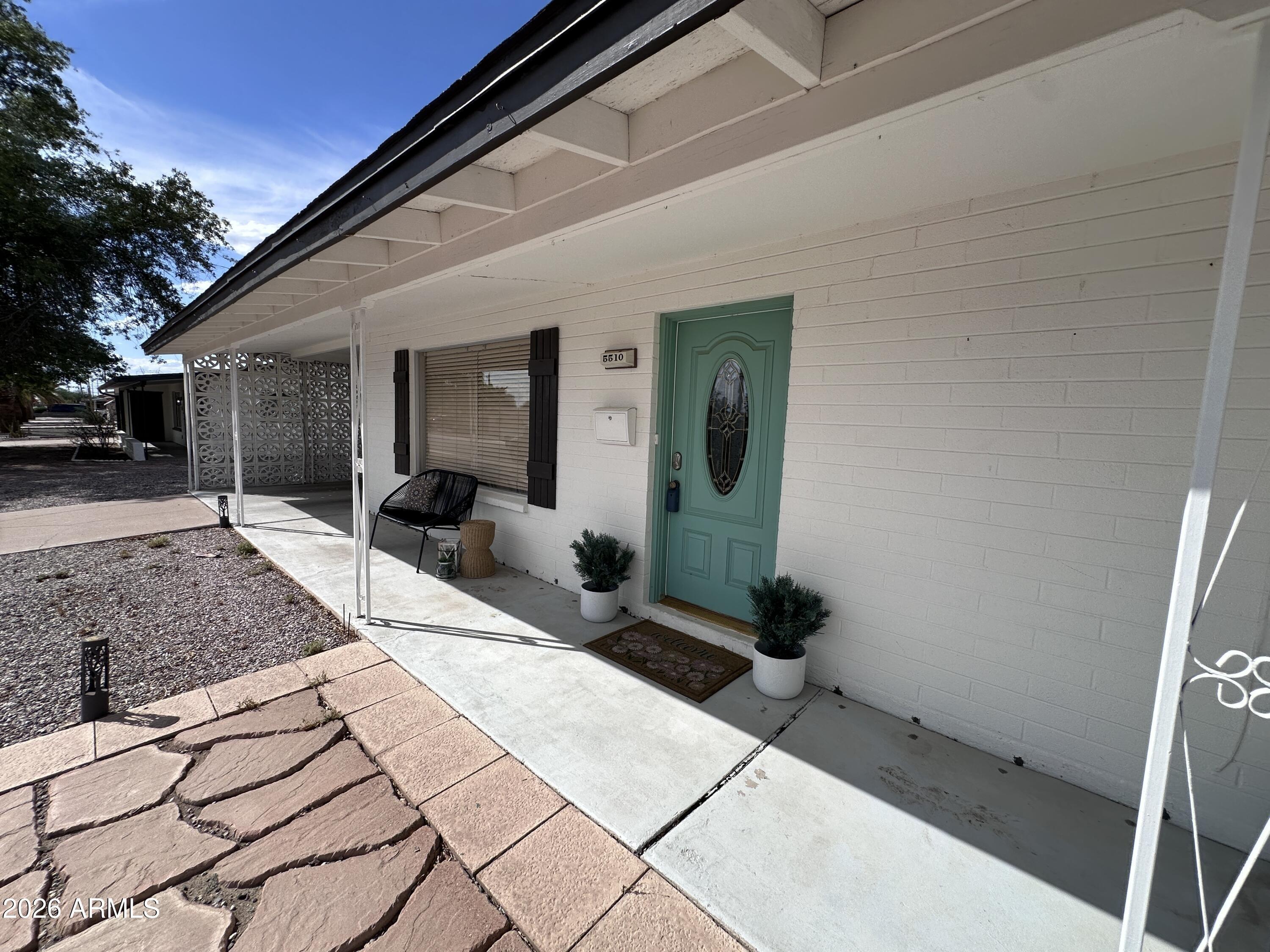 E Colby St, Mesa, AZ 85205