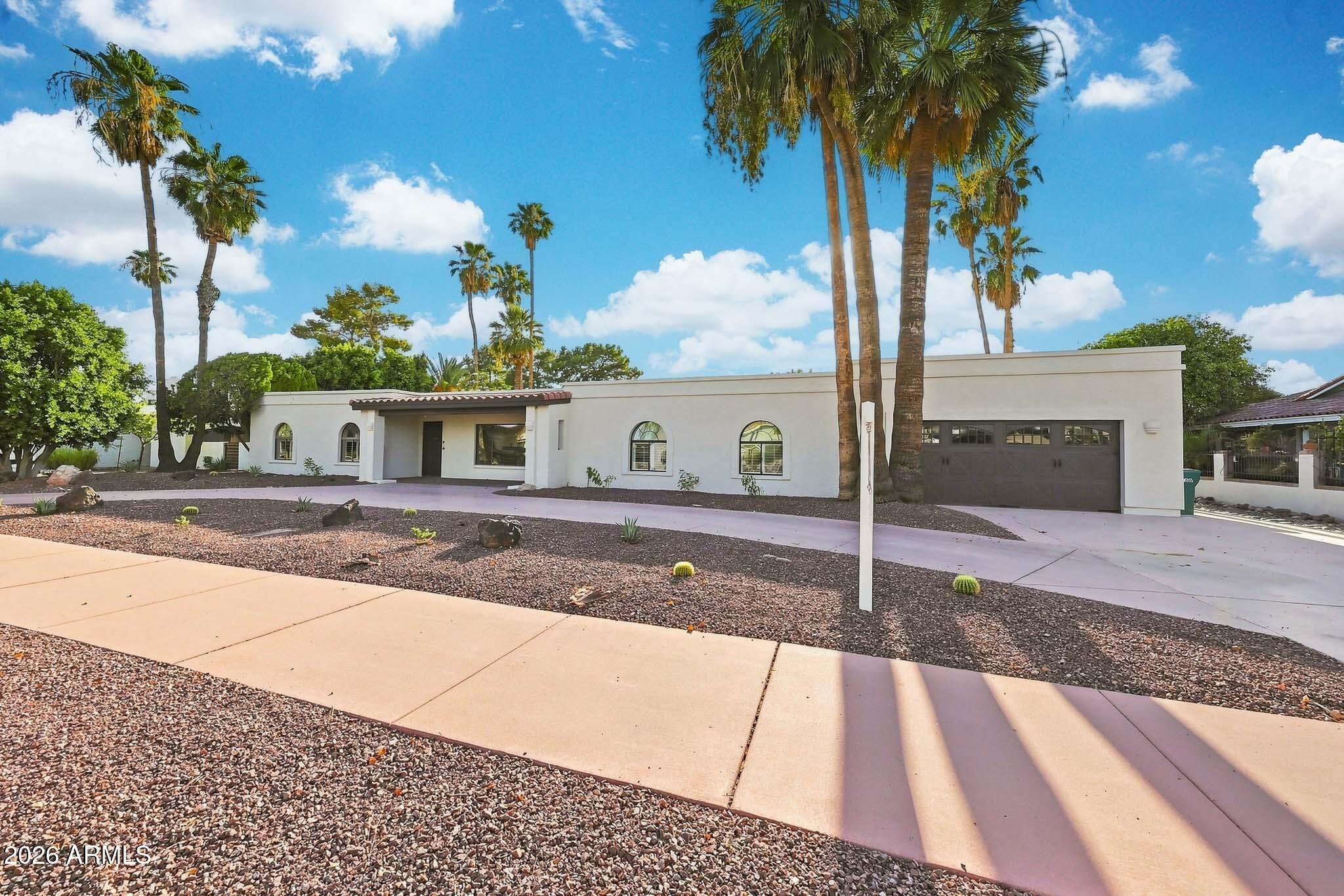 N Villa Nueva Dr, Litchfield Park, AZ 85340