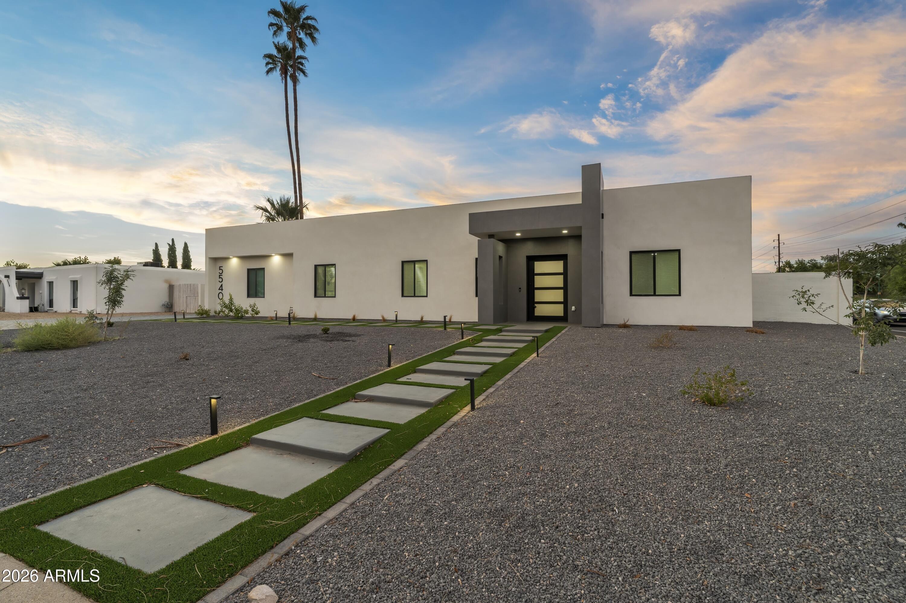 E Dahlia Dr, Scottsdale, AZ 85254