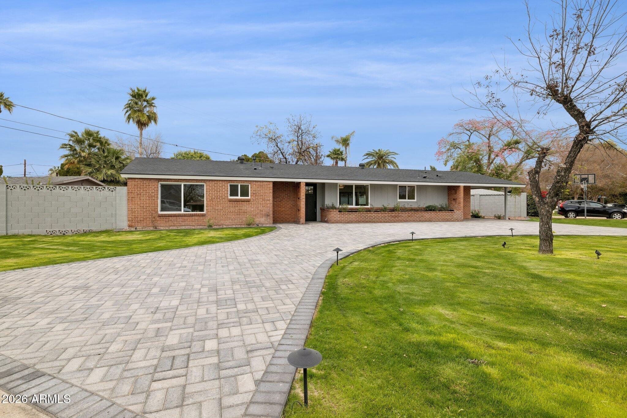 W Rovey Ave, Phoenix, AZ 85013