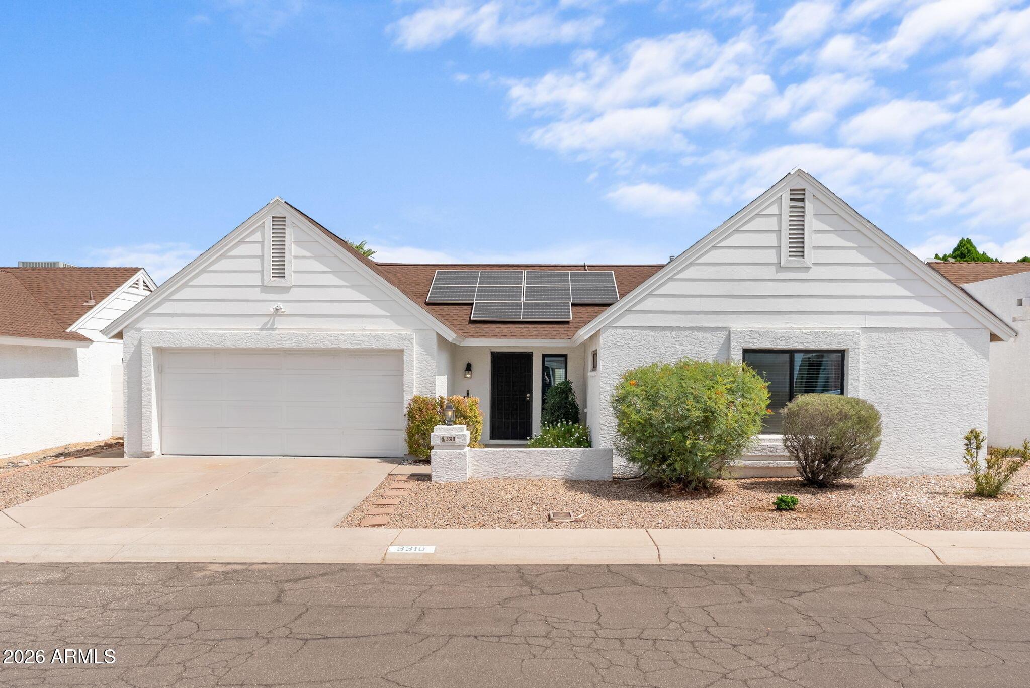 E Wescott Dr, Phoenix, AZ 85050