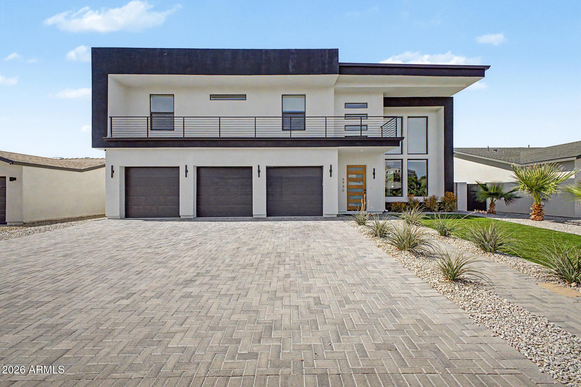E 1st Ave, Scottsdale, AZ 85251