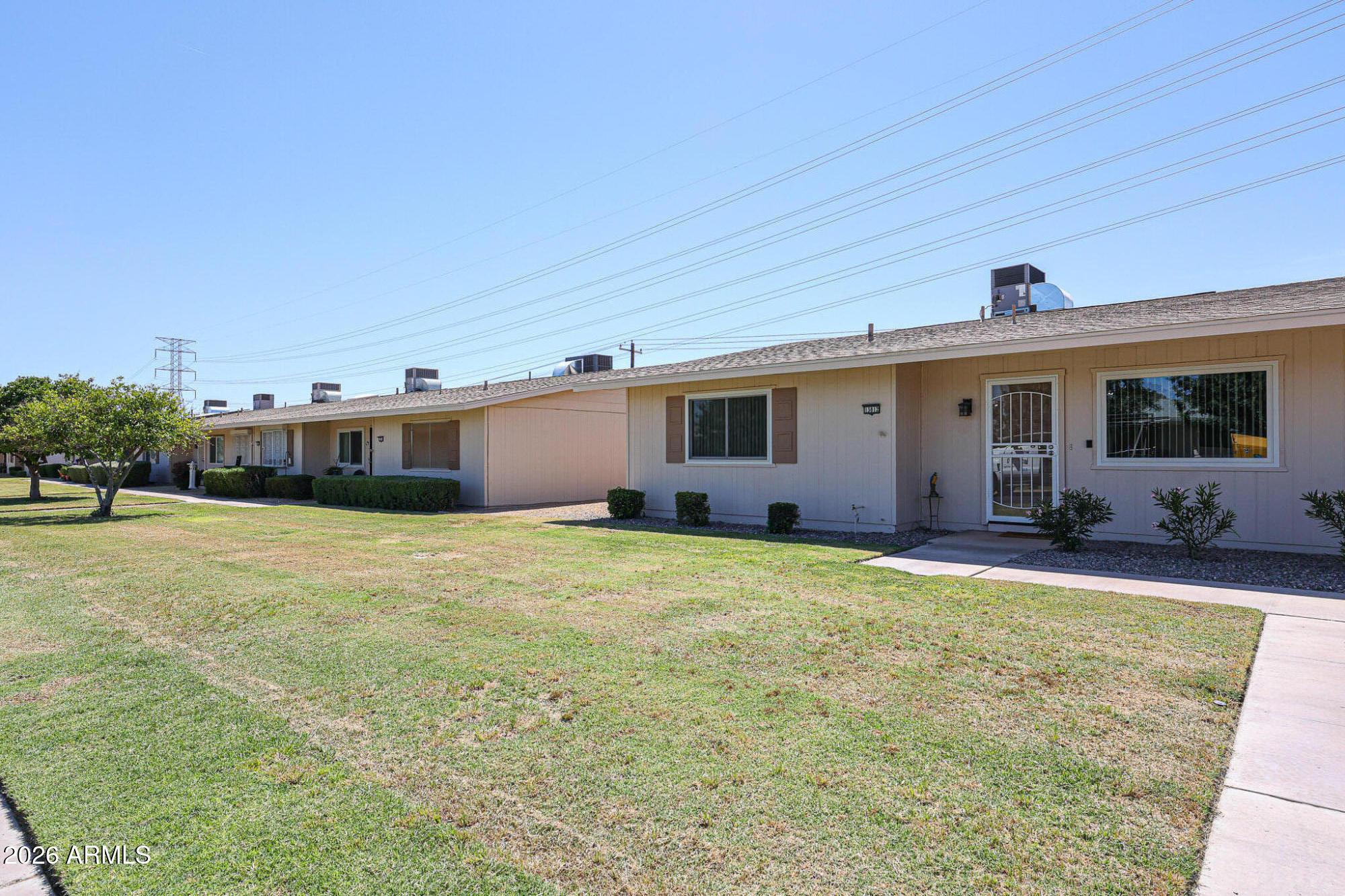 N Garden Court Dr, Sun City, AZ 85351