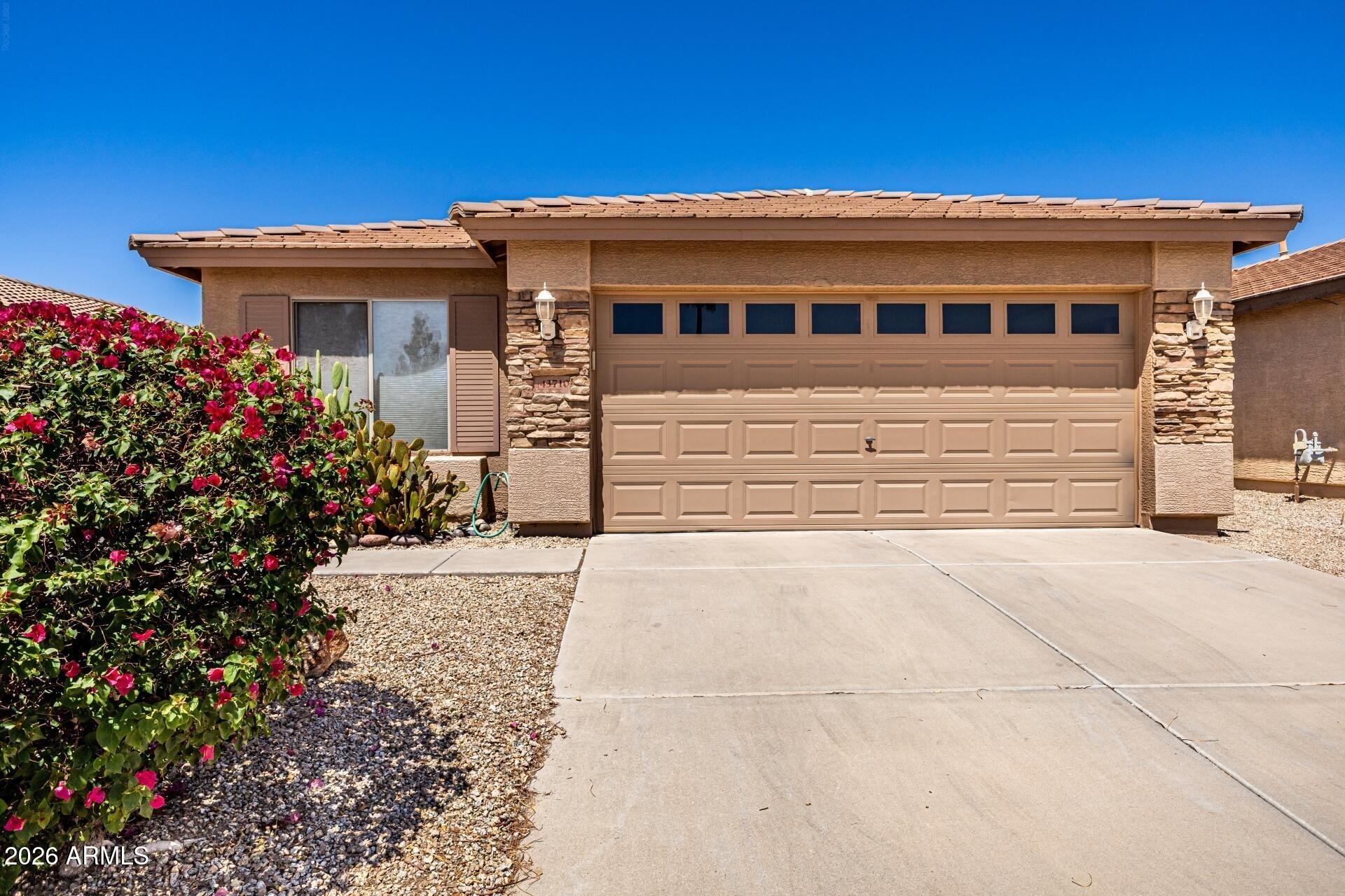 W Elm Dr, Maricopa, AZ 85138