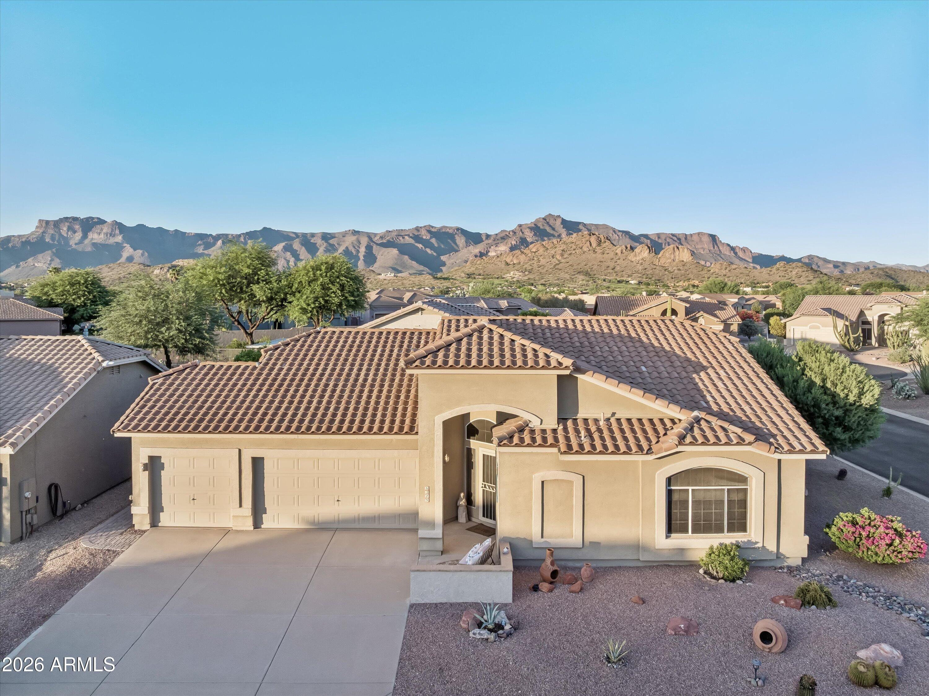 S Sandtrap Dr, Gold Canyon, AZ 85118