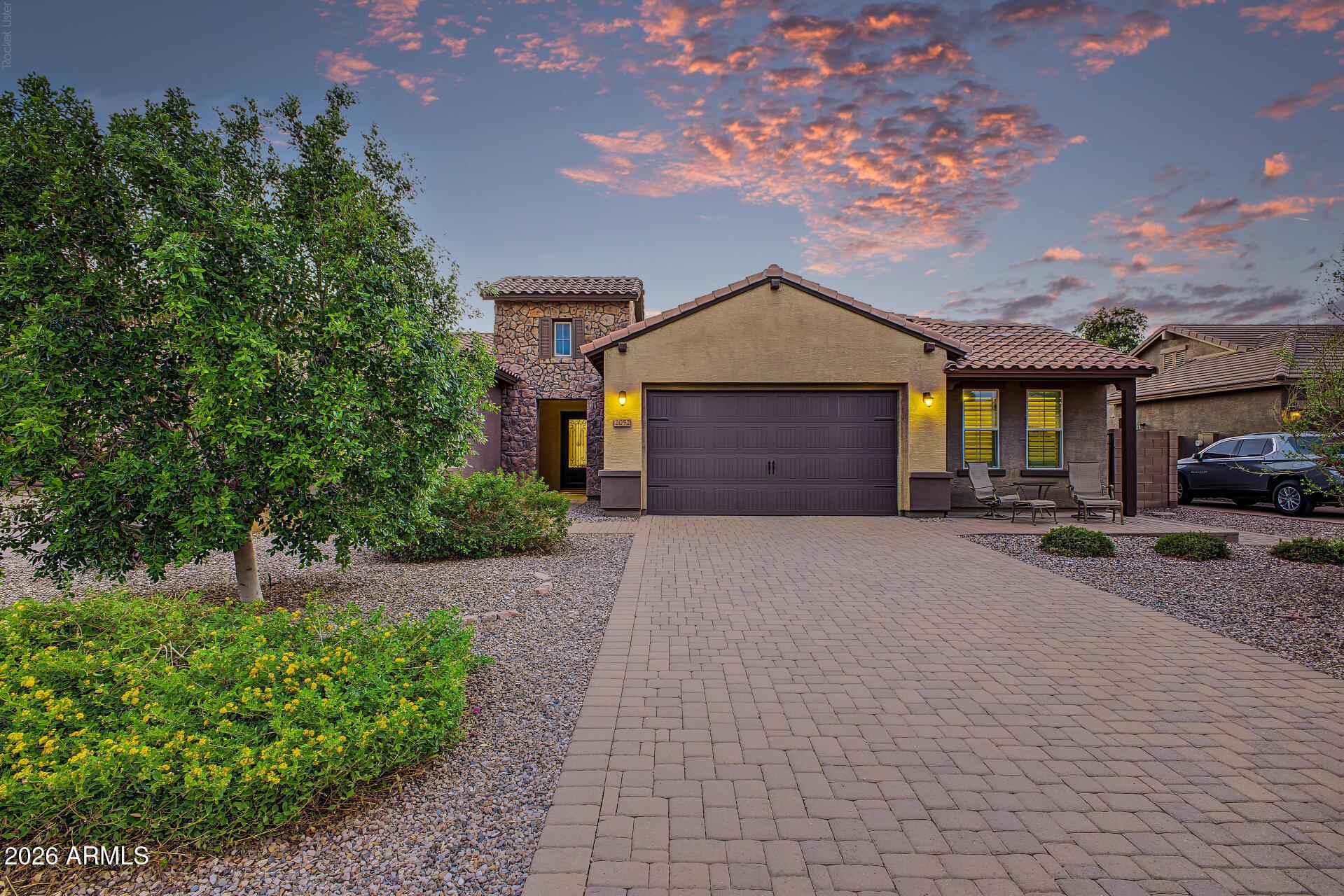 S Navajo Ct, Chandler, AZ 85286