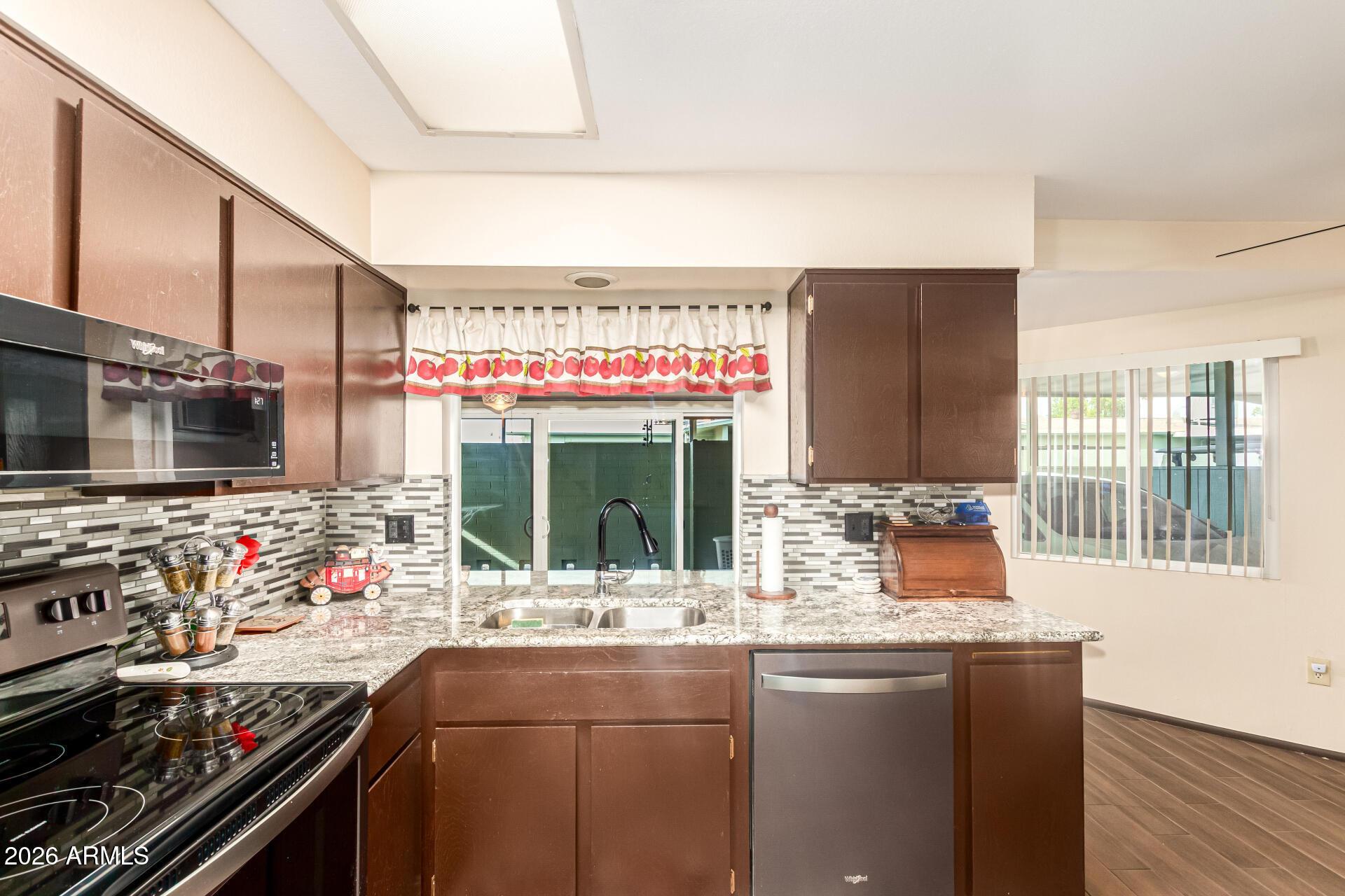 W Santa Fe Dr, Sun City, AZ 85351