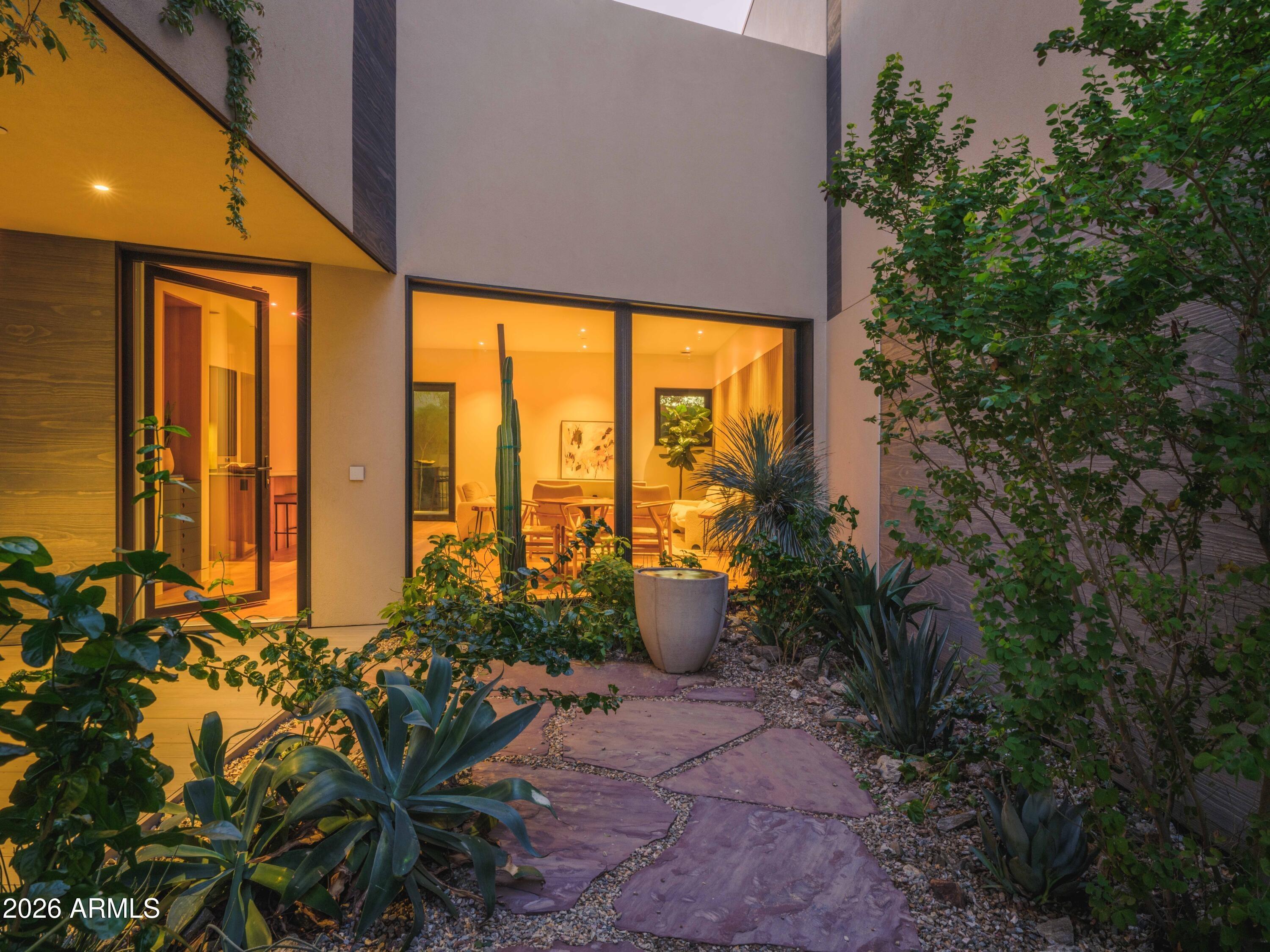 E Ocotillo Rd, Phoenix, AZ 85016