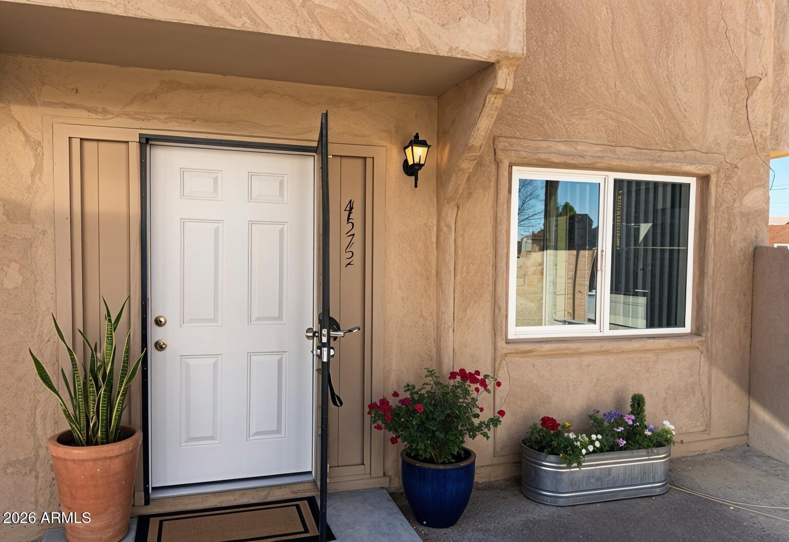 E Riverside St, Phoenix, AZ 85040