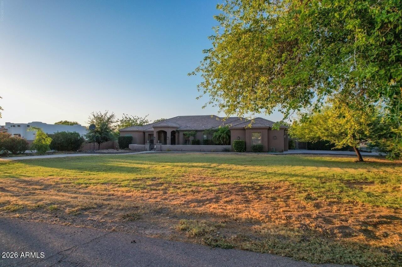 E Sunnydale Dr, Queen Creek, AZ 85142