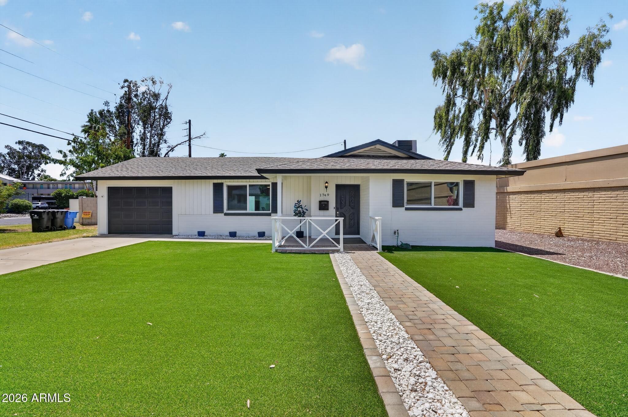 E Medlock Dr, Phoenix, AZ 85016