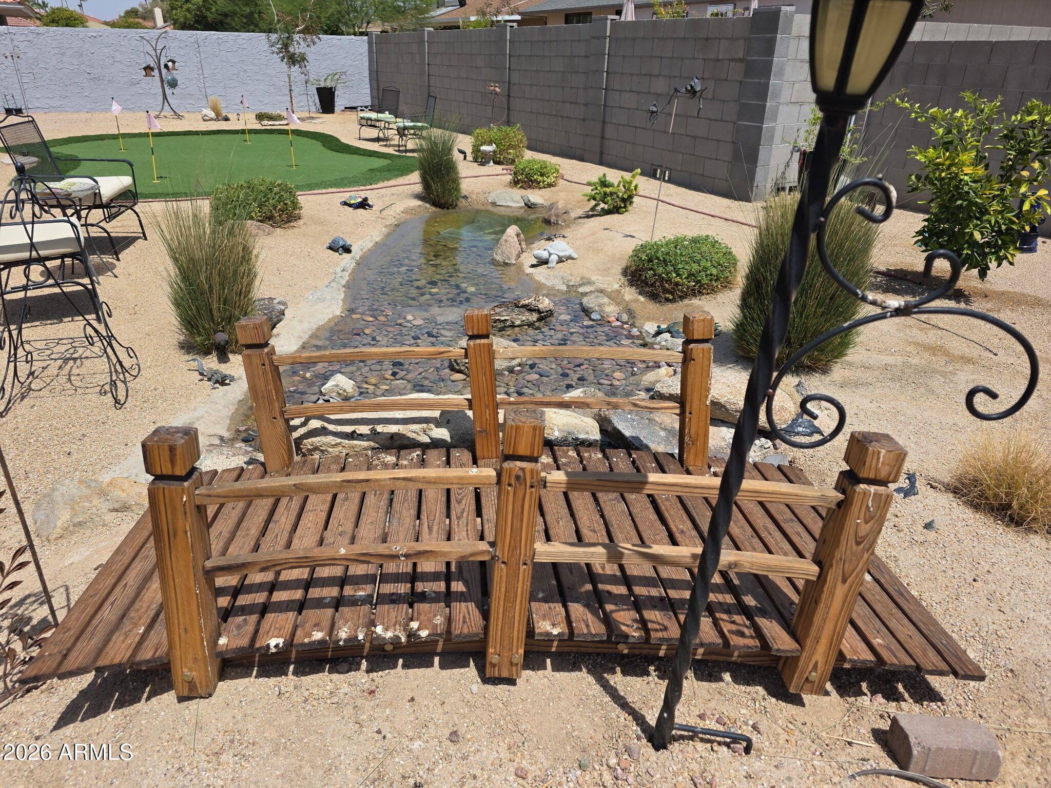 W Meeker Blvd, Sun City West, AZ 85375