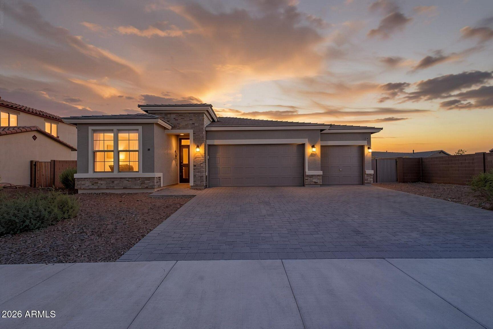 W Hilton Ave, Goodyear, AZ 85338