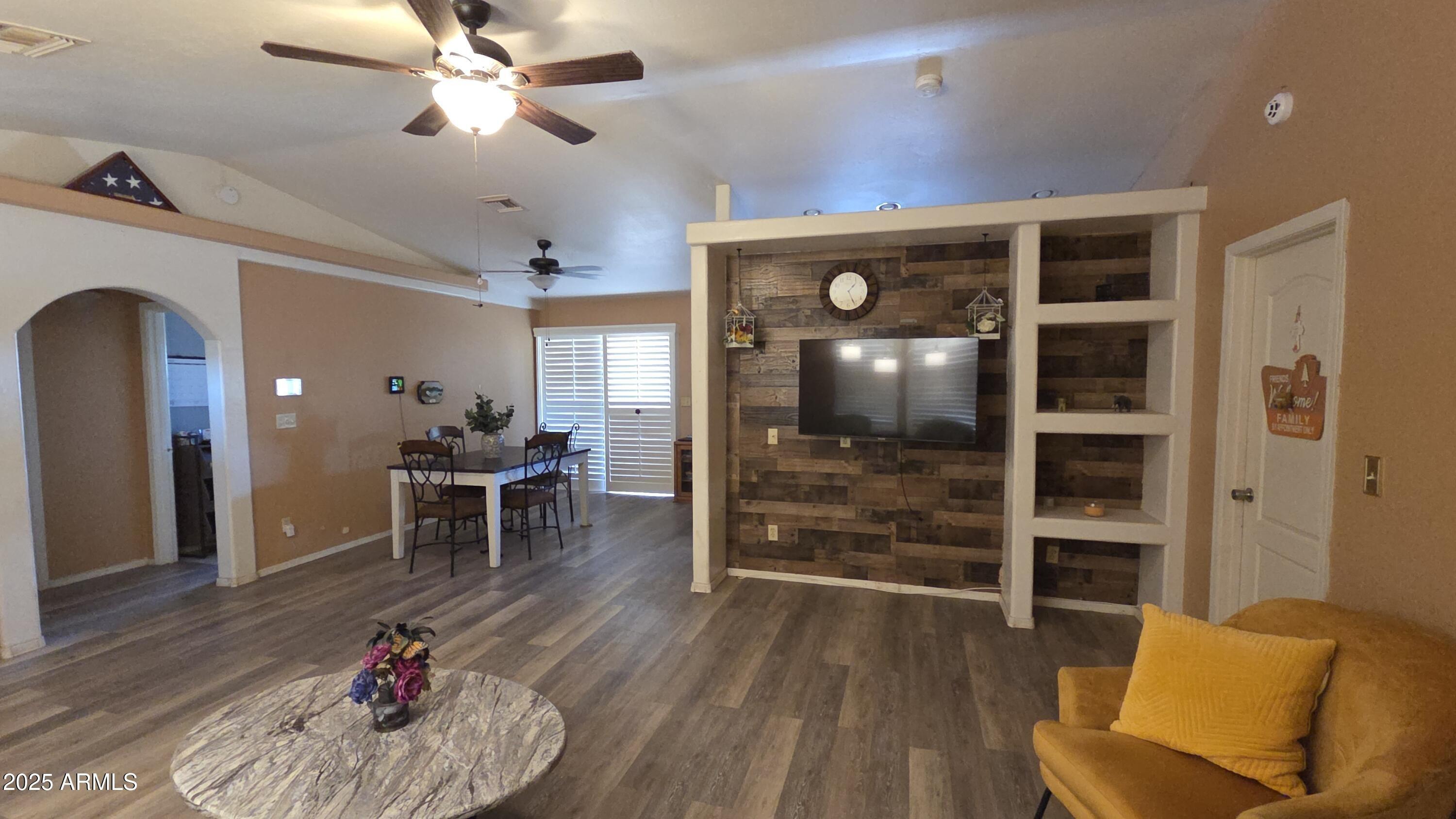 W Tinajas Dr, Arizona City, AZ 85123